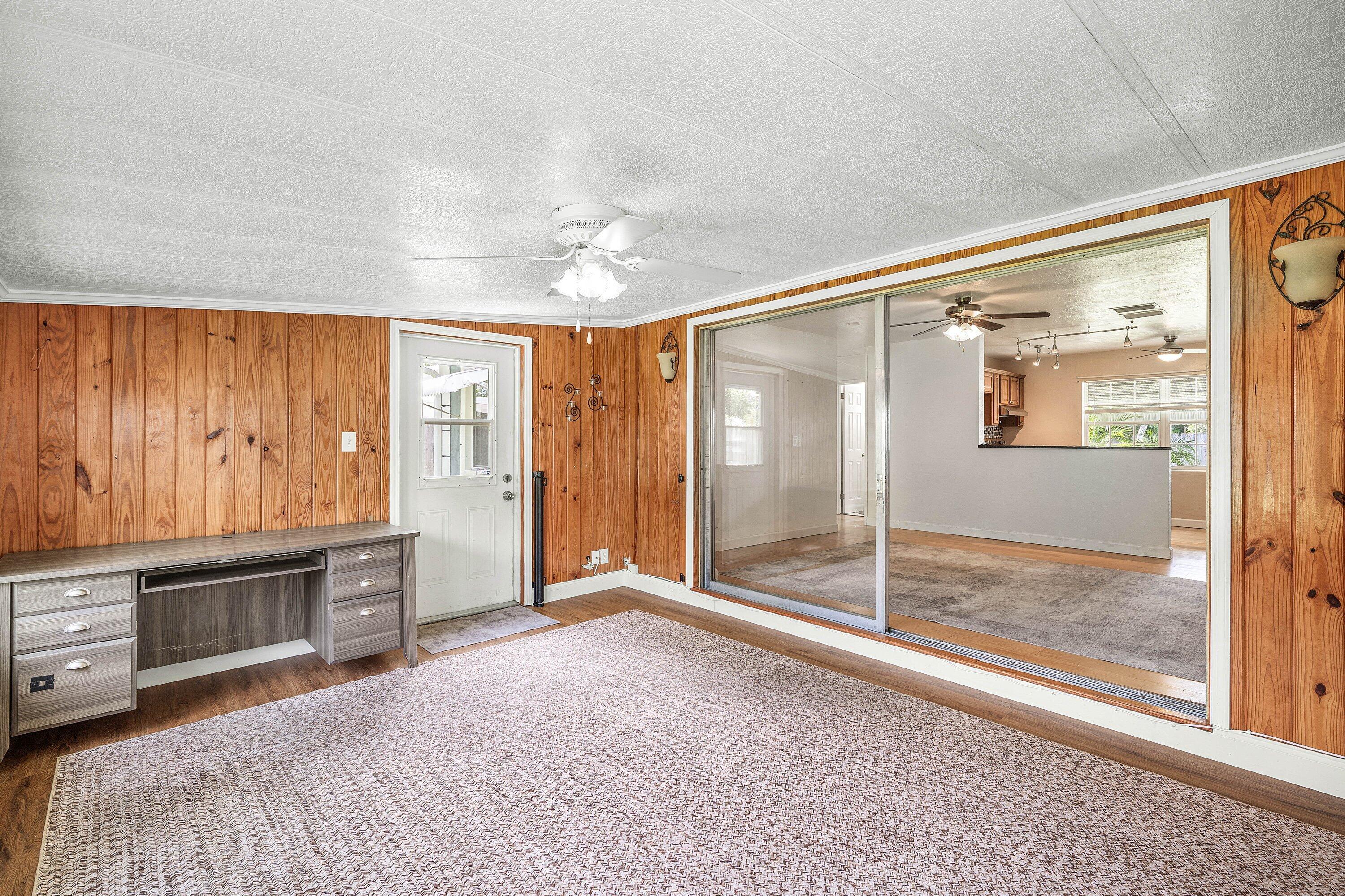 5709 Se Indigo Avenue Property Photo 12