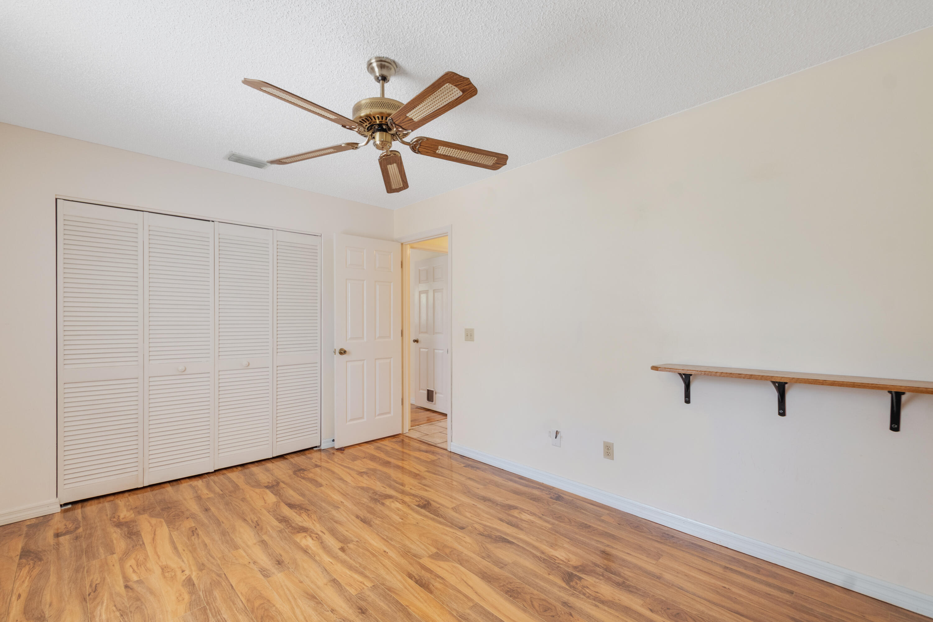 7590 58th Court Property Photo 10