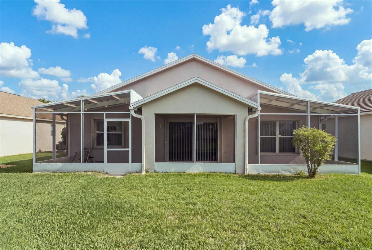401 Sw Lake Forest Way Property Photo 25