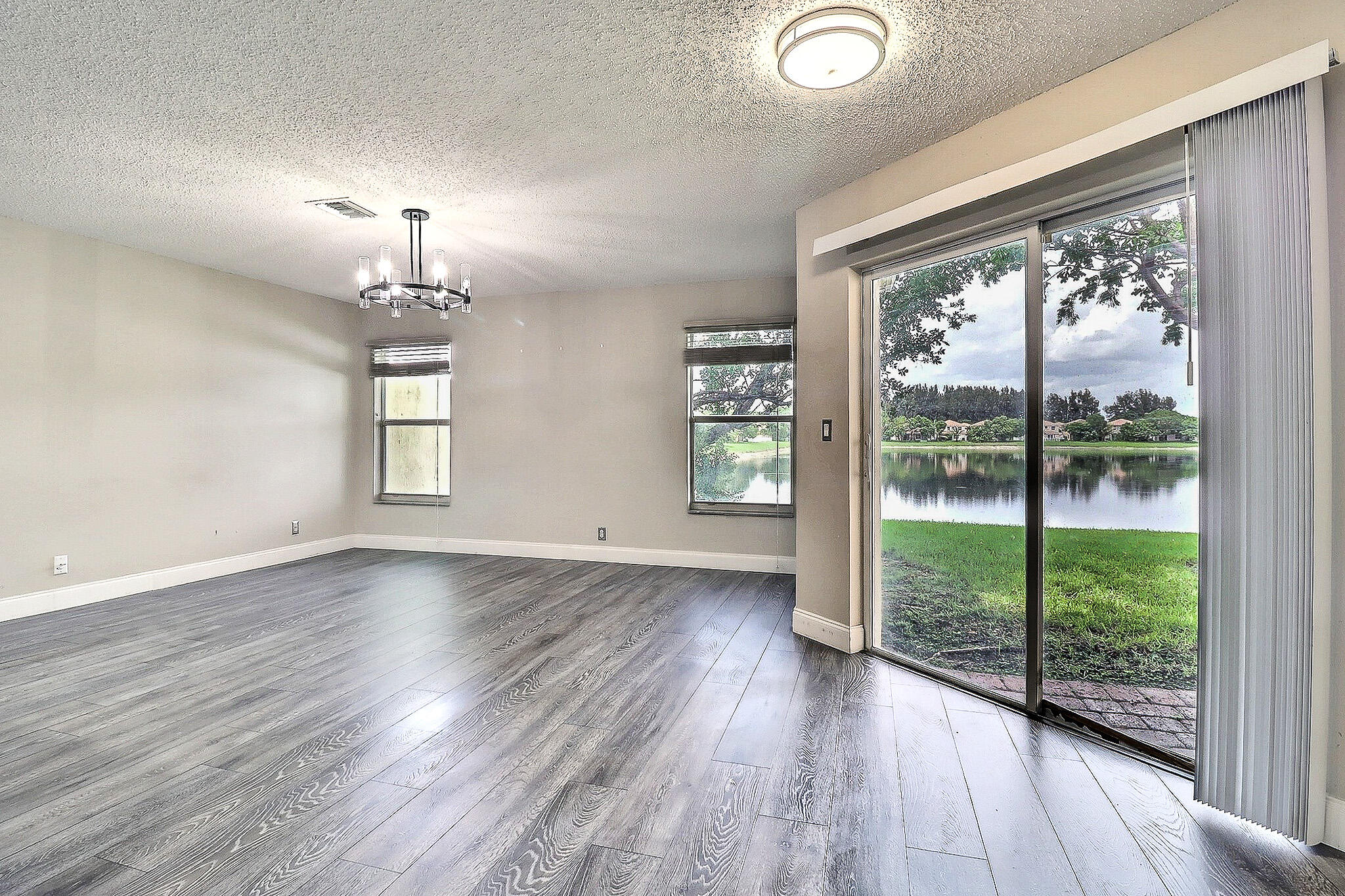 6427 Adriatic Way Property Photo 5