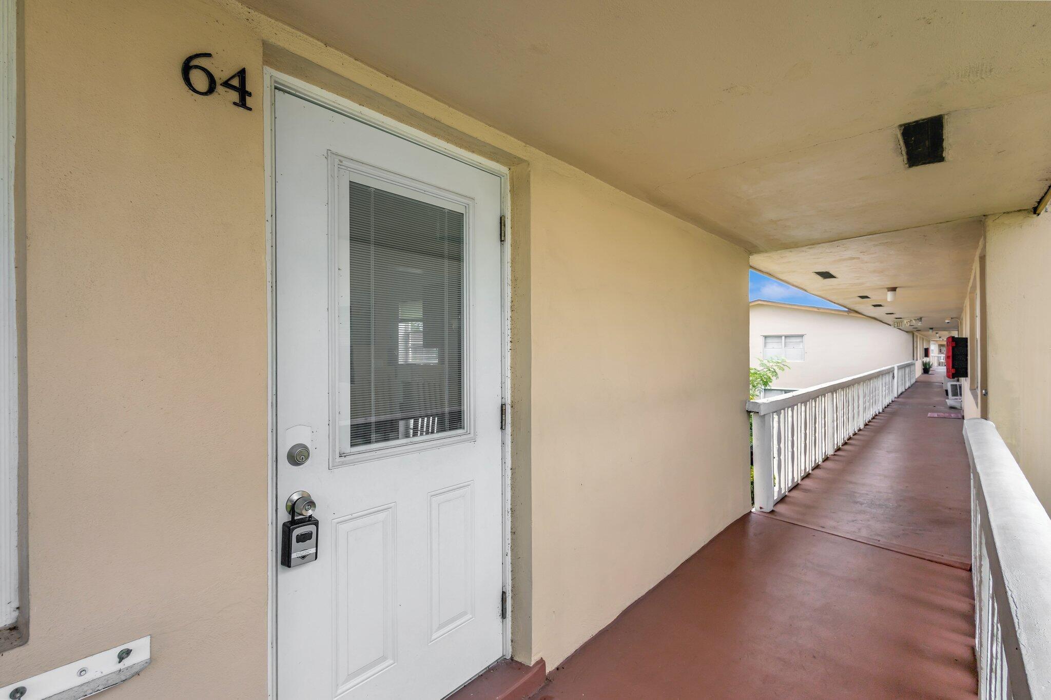 64 Coventry C Property Photo 1