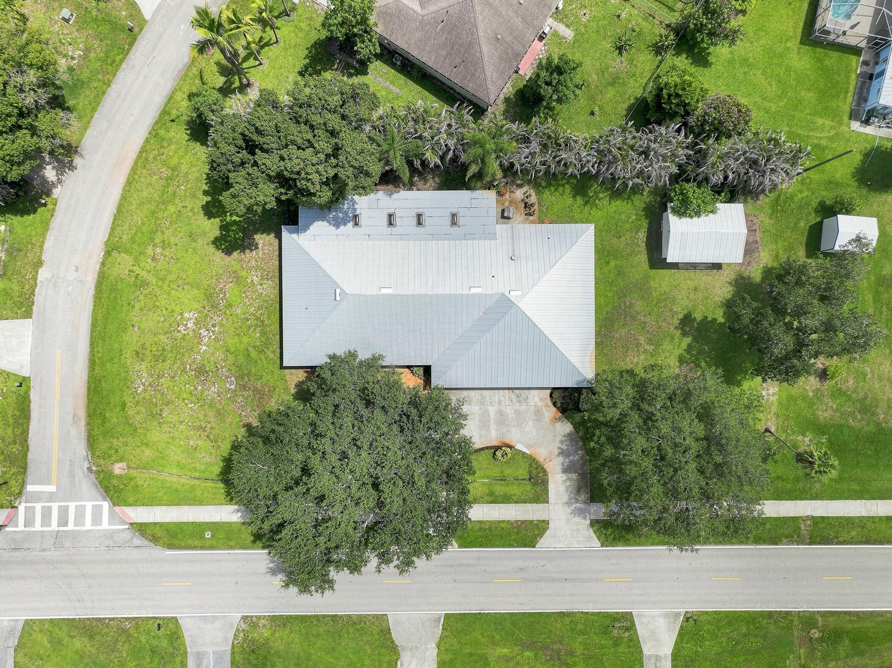 2381 Sw Bayshore Boulevard Property Photo 4