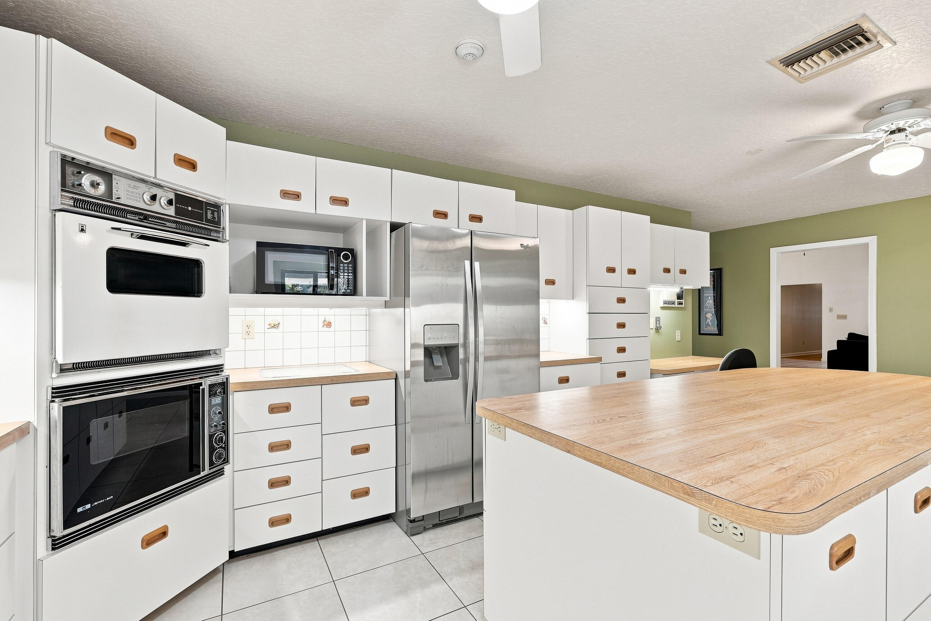 2381 Sw Bayshore Boulevard Property Photo 6