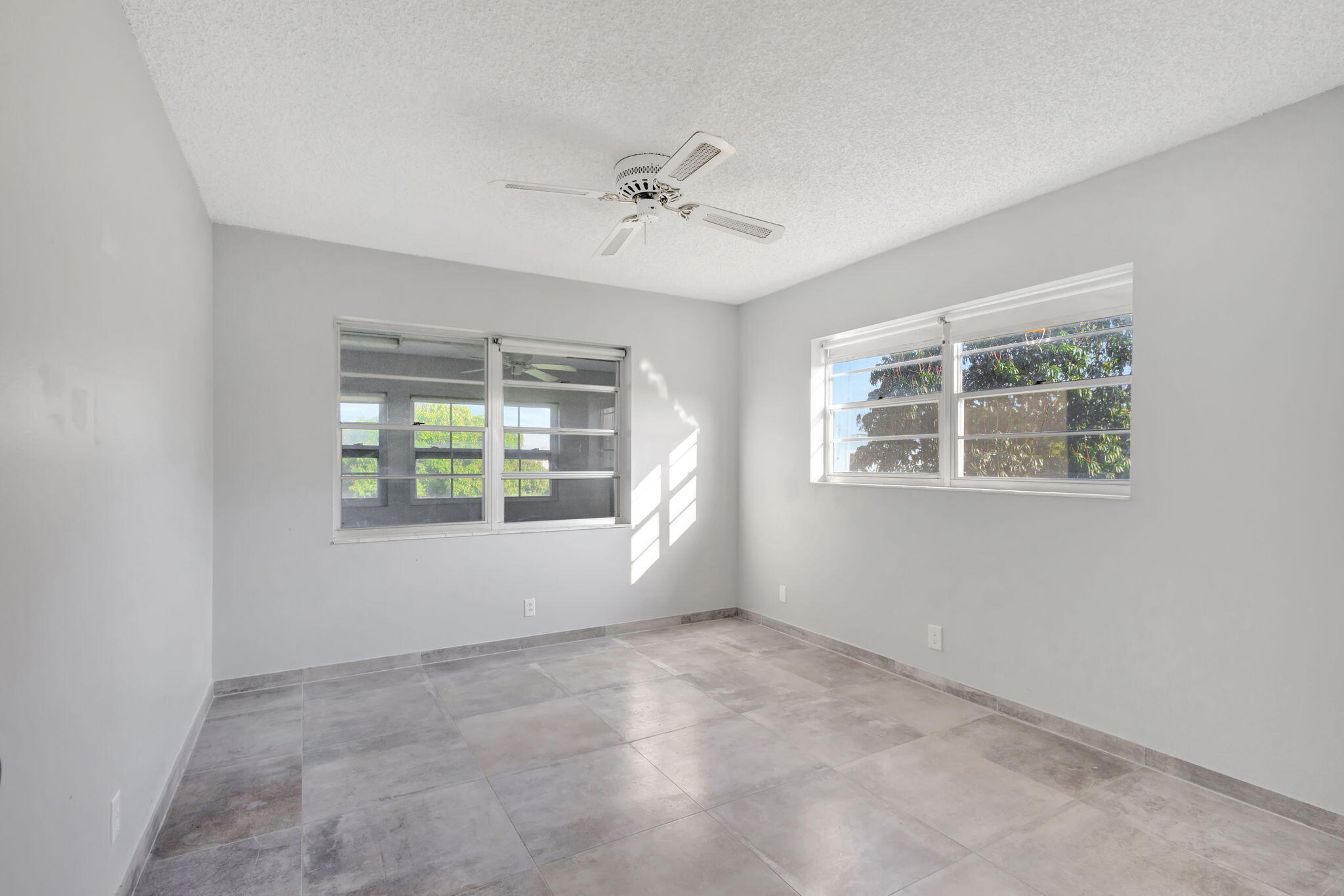 121 Bedford E Property Photo 14