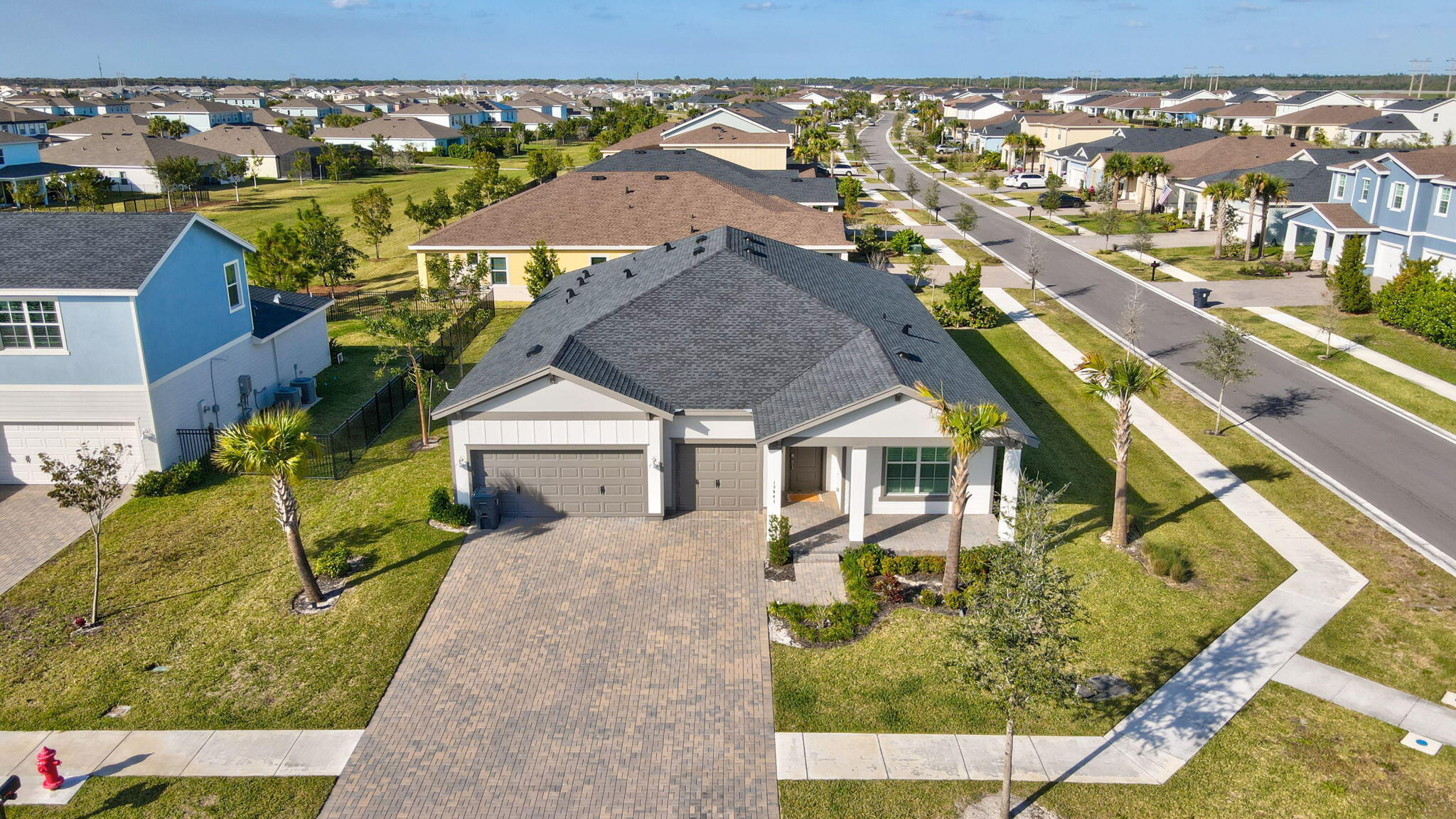 19043 Broad Shore Walk Property Photo 6