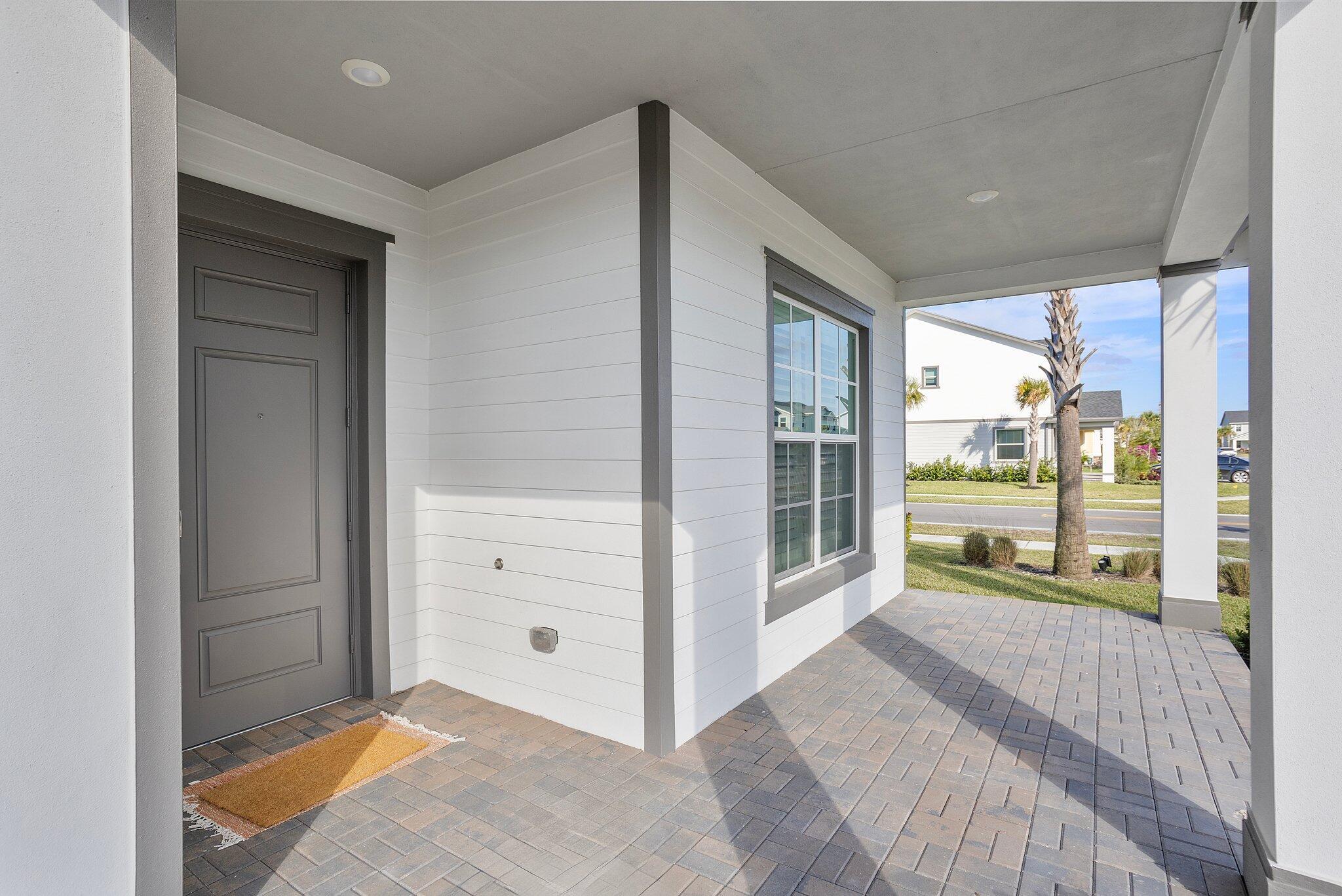 19043 Broad Shore Walk Property Photo 7