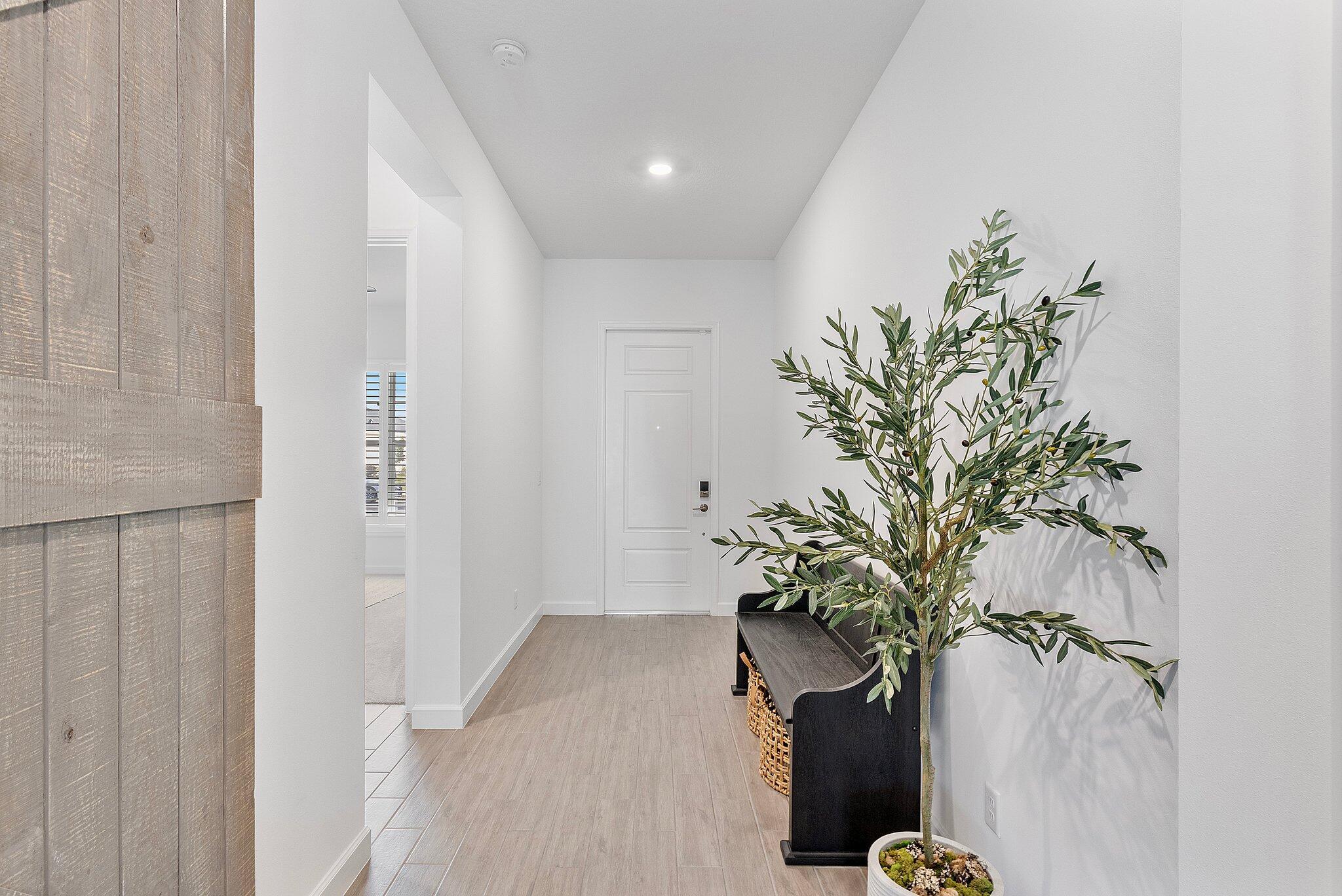 19043 Broad Shore Walk Property Photo 8