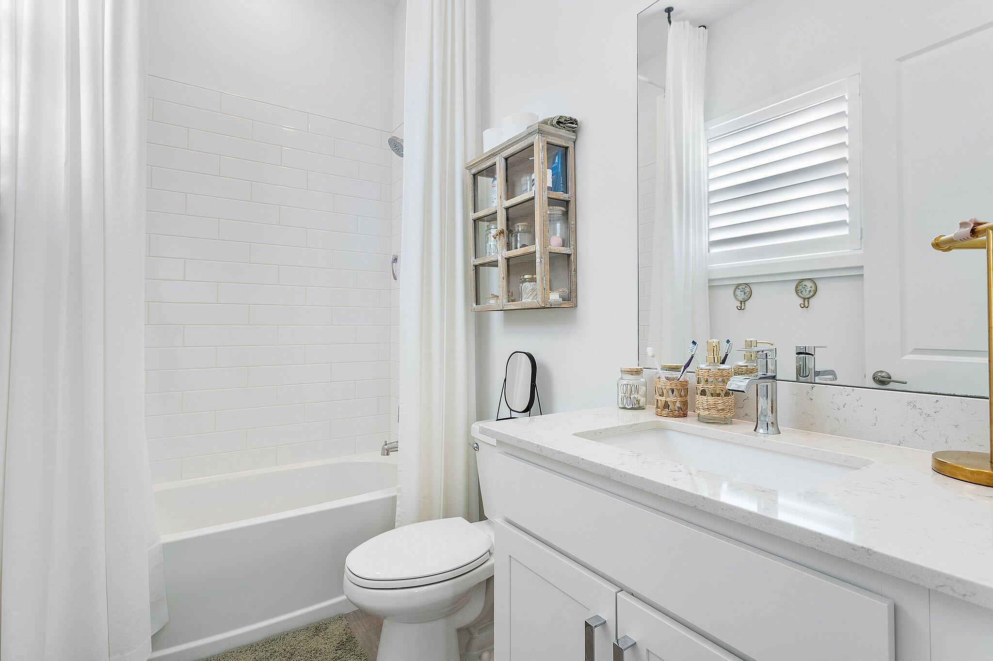 19043 Broad Shore Walk Property Photo 16
