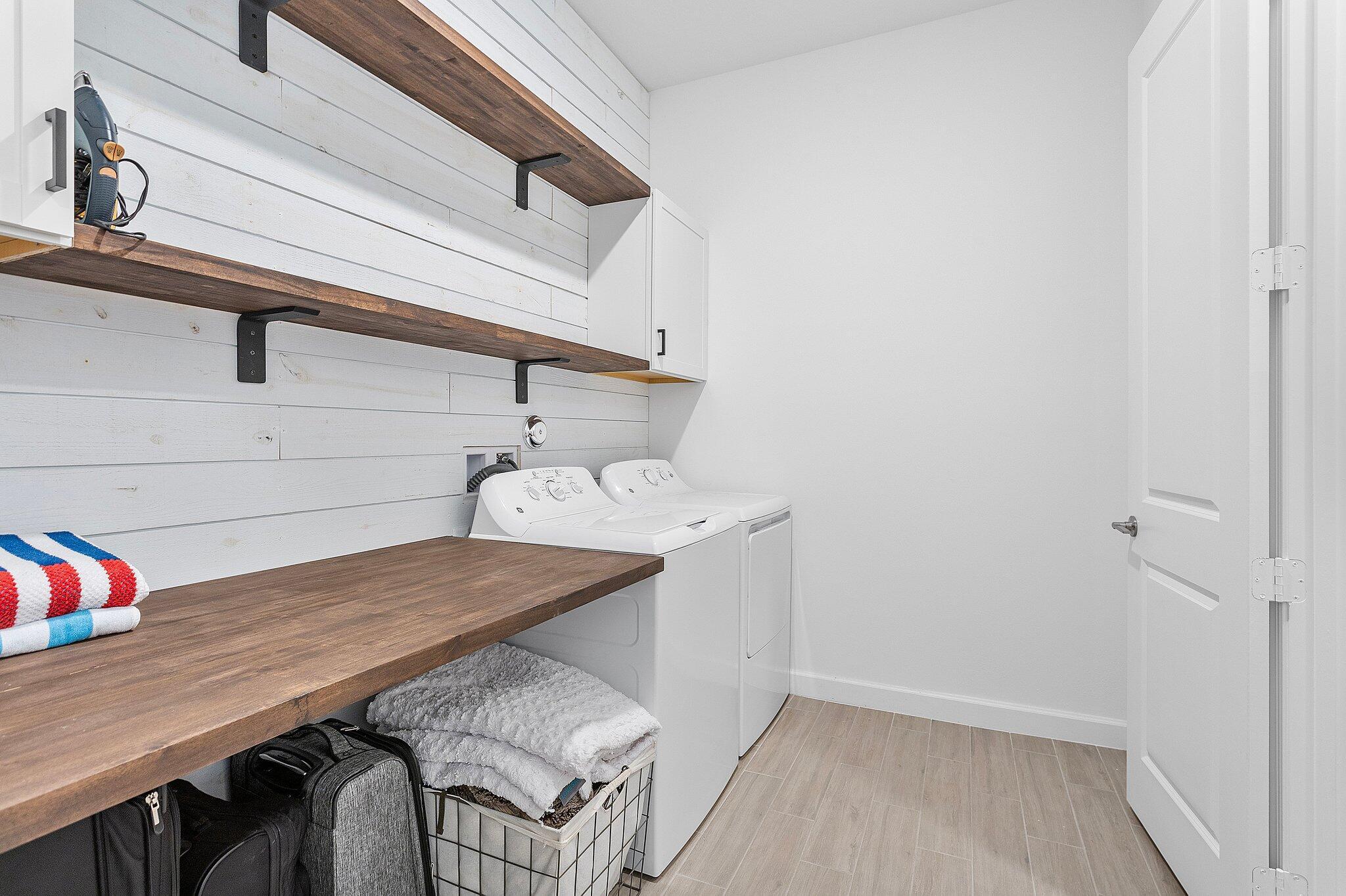 19043 Broad Shore Walk Property Photo 17