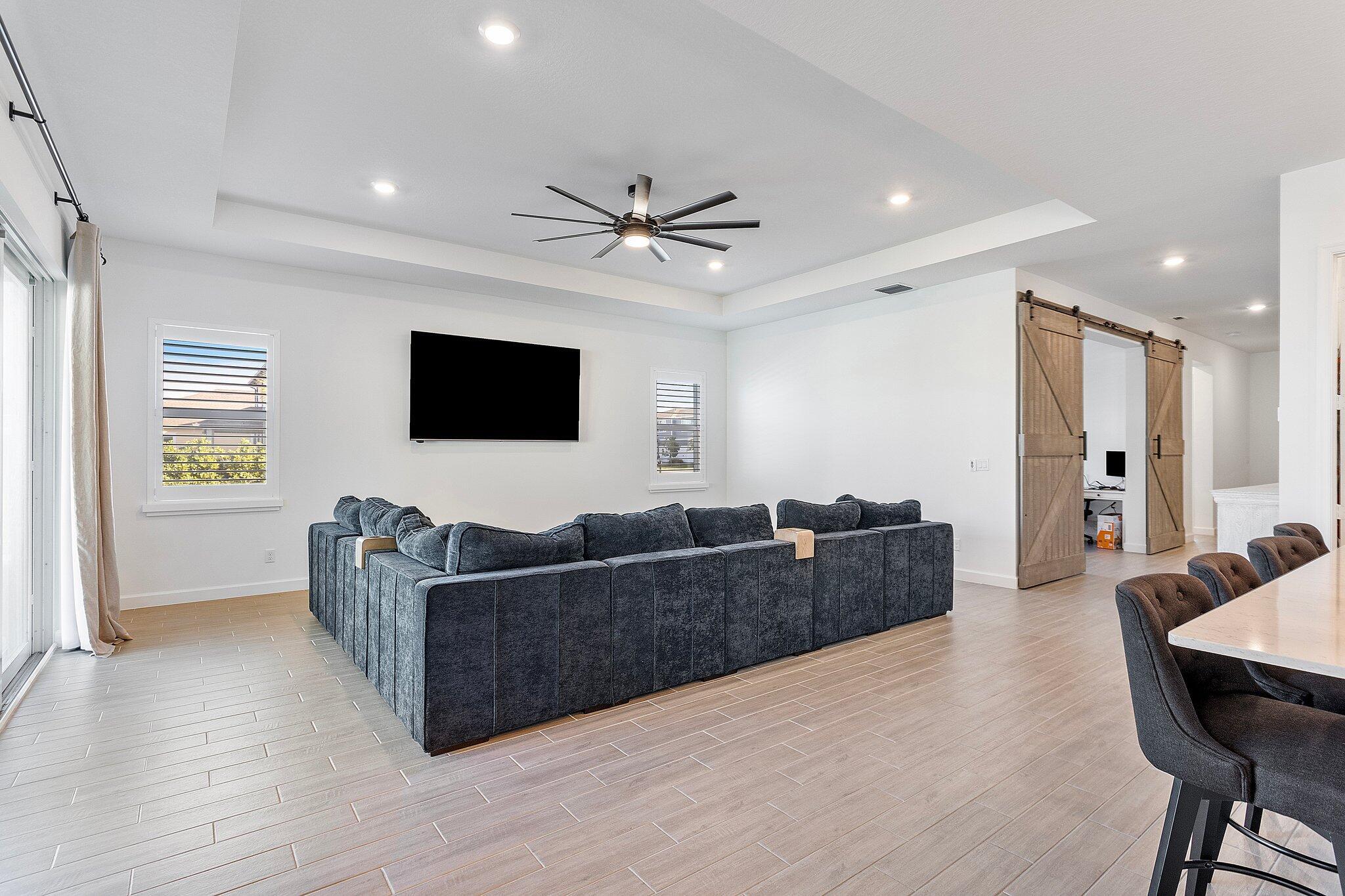 19043 Broad Shore Walk Property Photo 25