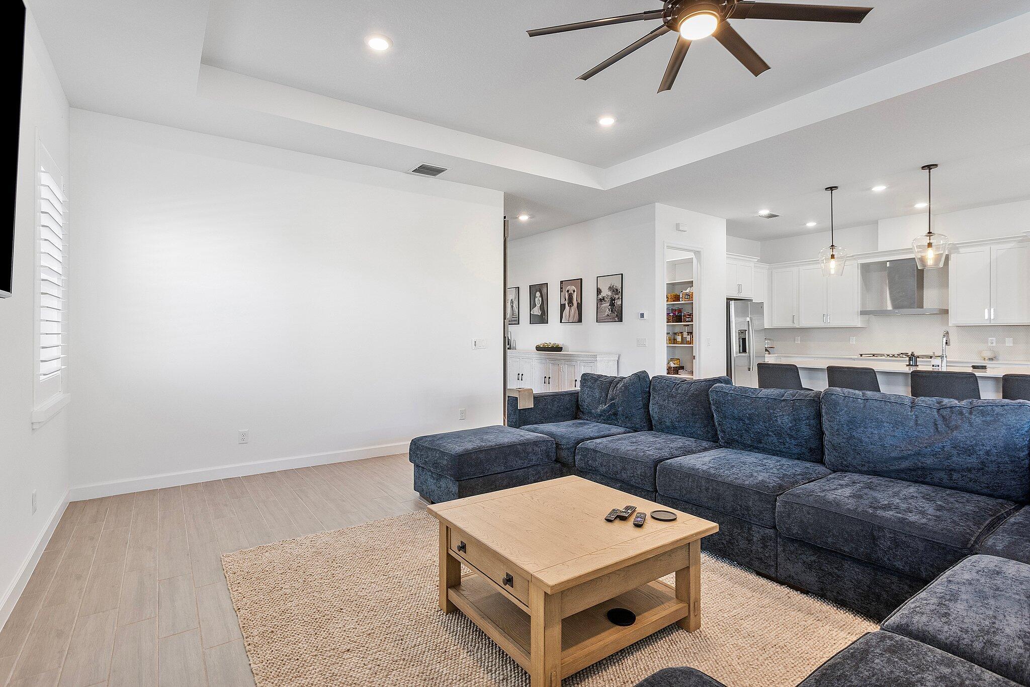 19043 Broad Shore Walk Property Photo 28