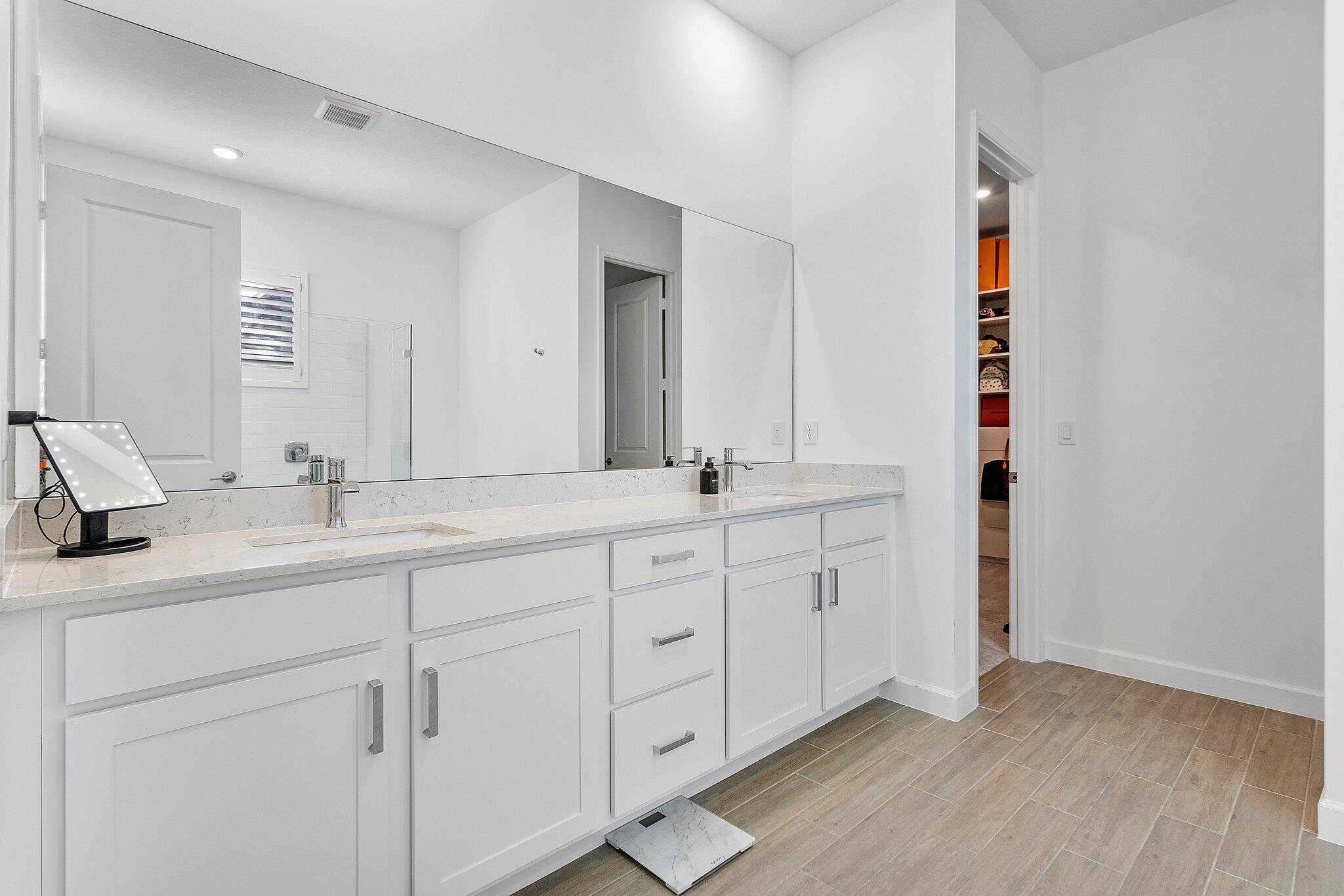 19043 Broad Shore Walk Property Photo 31