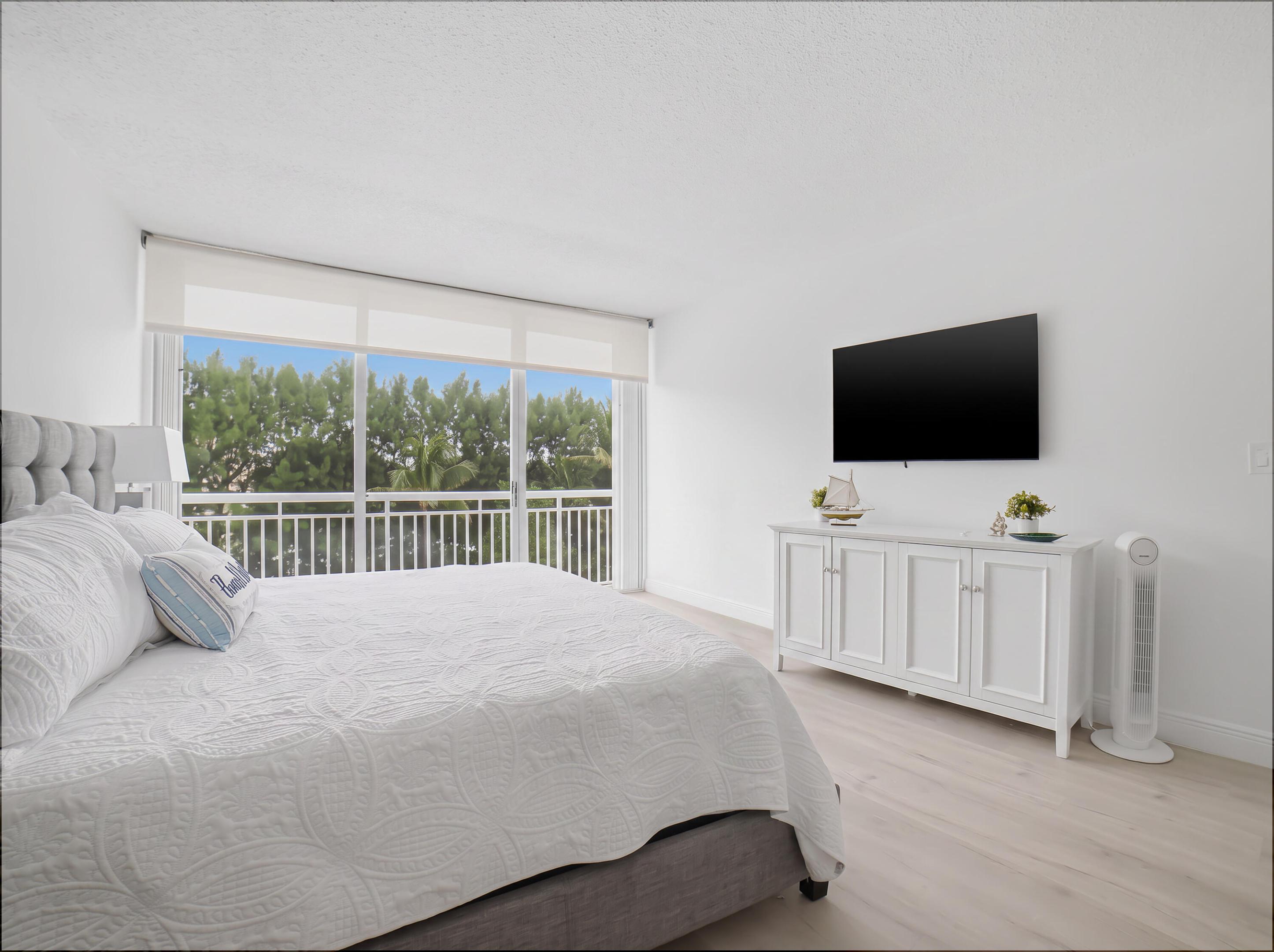2780 S Ocean Boulevard 309 Property Photo 11