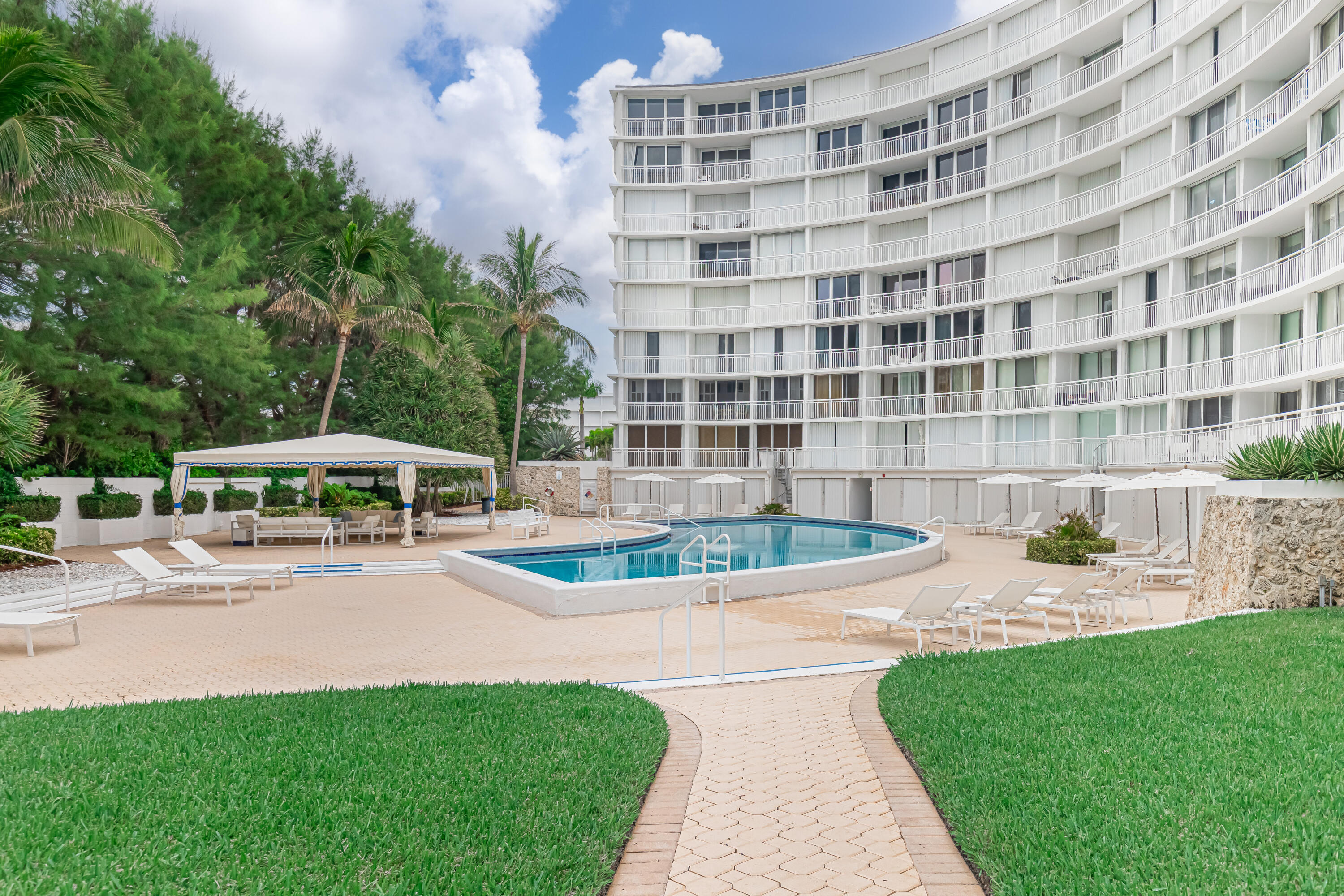 2780 S Ocean Boulevard 309 Property Photo 31