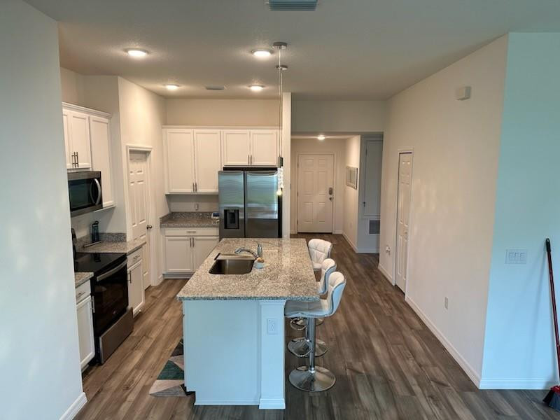 1099 Dania Circle Ne Property Photo 3