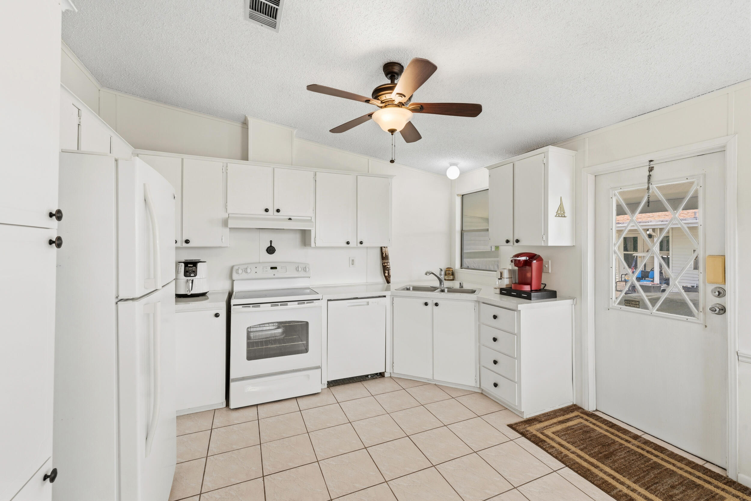 3179 Columbrina Circle Property Photo 4