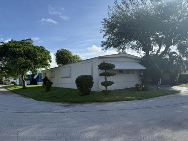 1817 DOLPHIN Place Property Photo 1