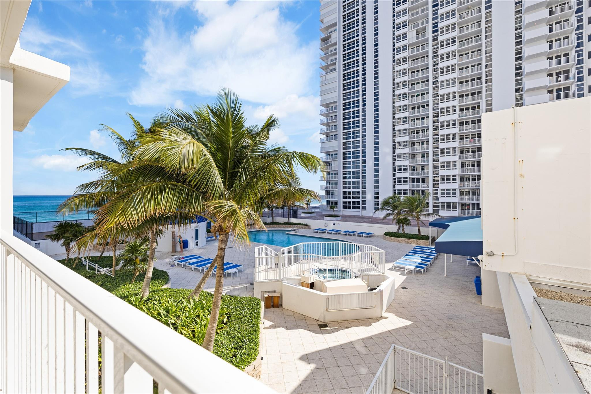 1360 S Ocean Boulevard 403 Property Photo 8