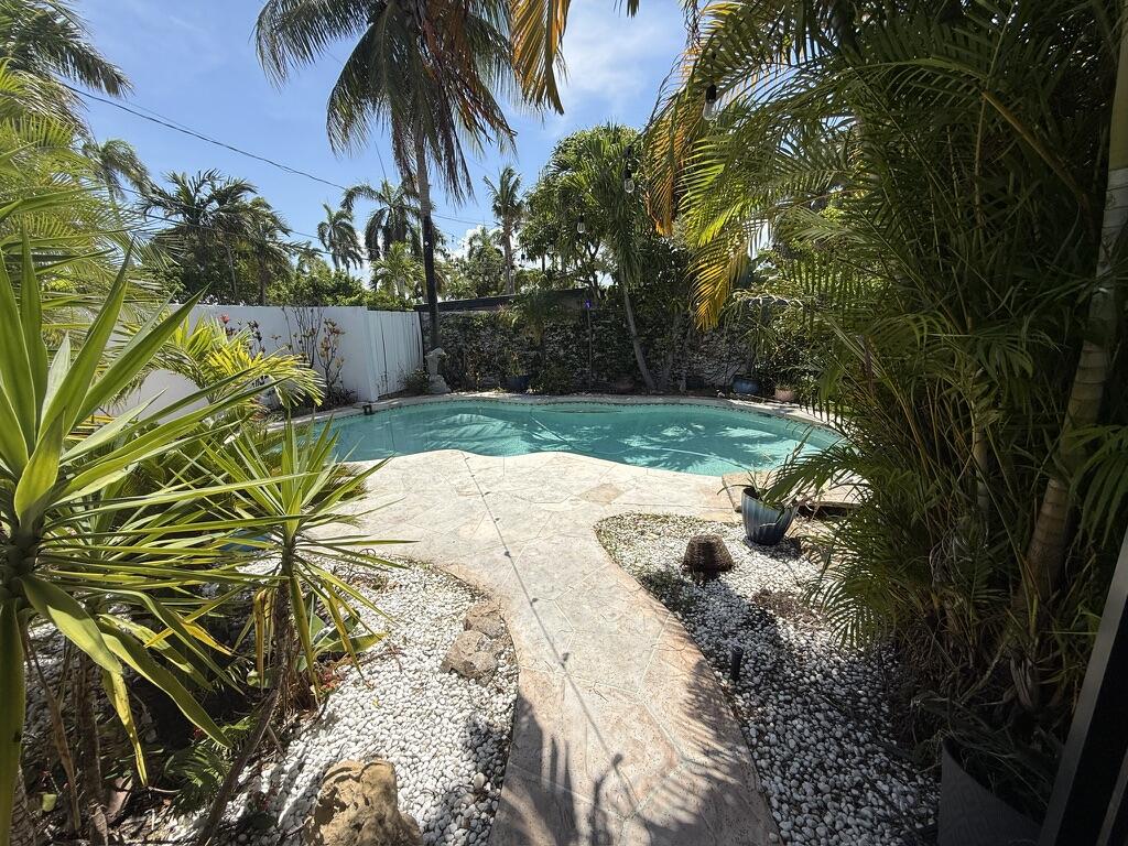 11 Sunset Lane Property Photo 6