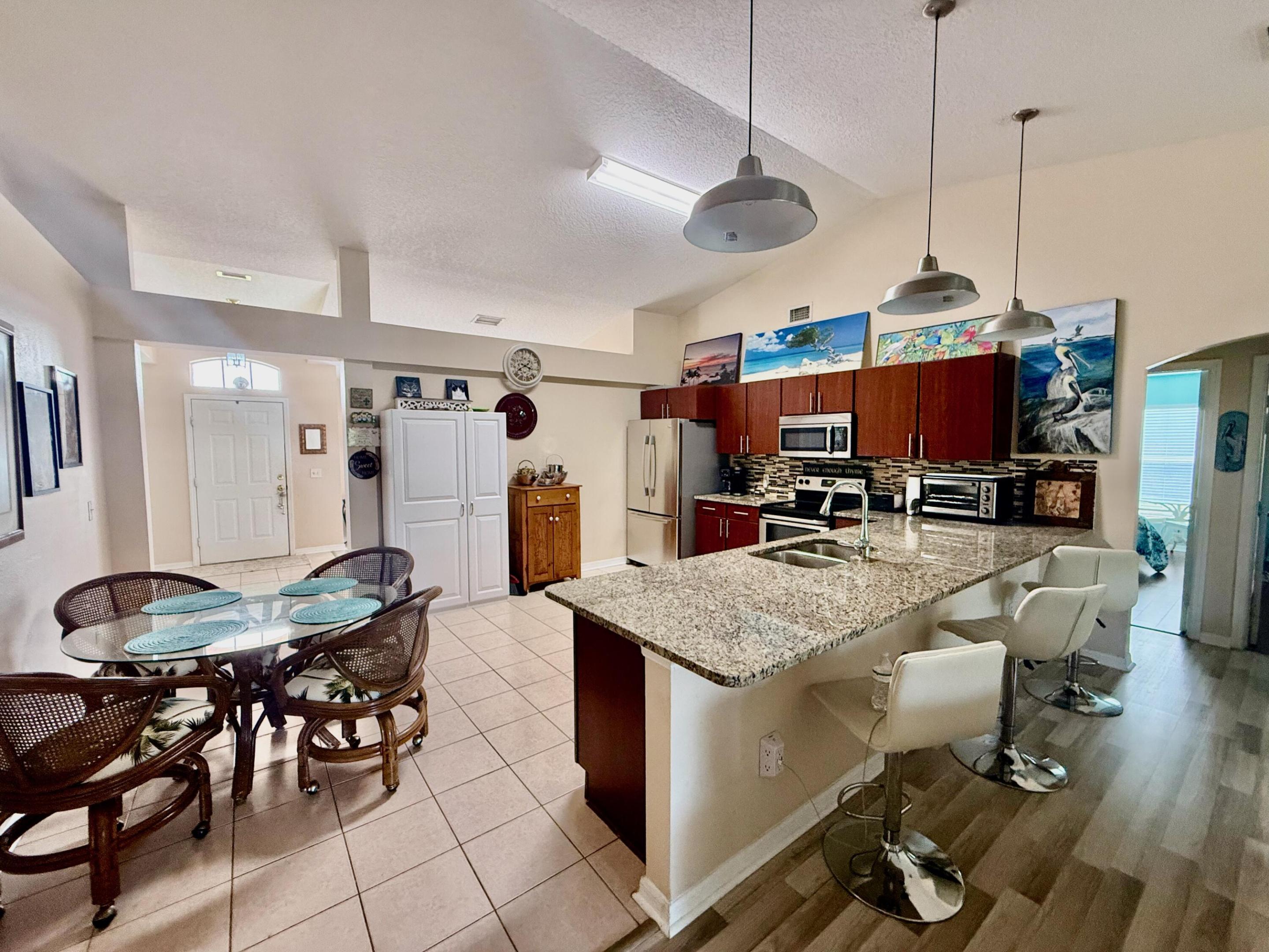 5937 Nw Baynard Drive Property Photo 6