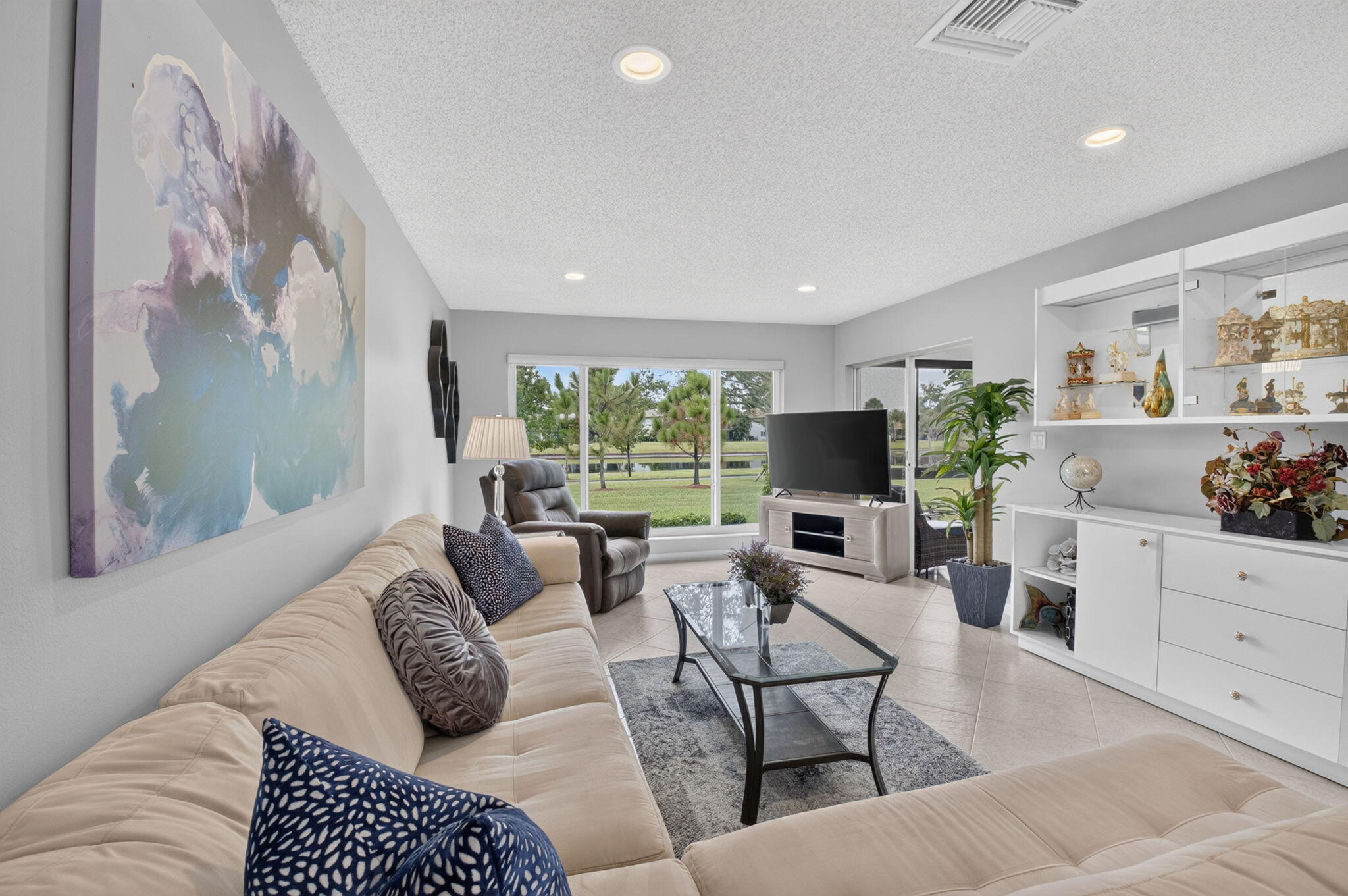 5810 Areca Palm B Property Photo 10
