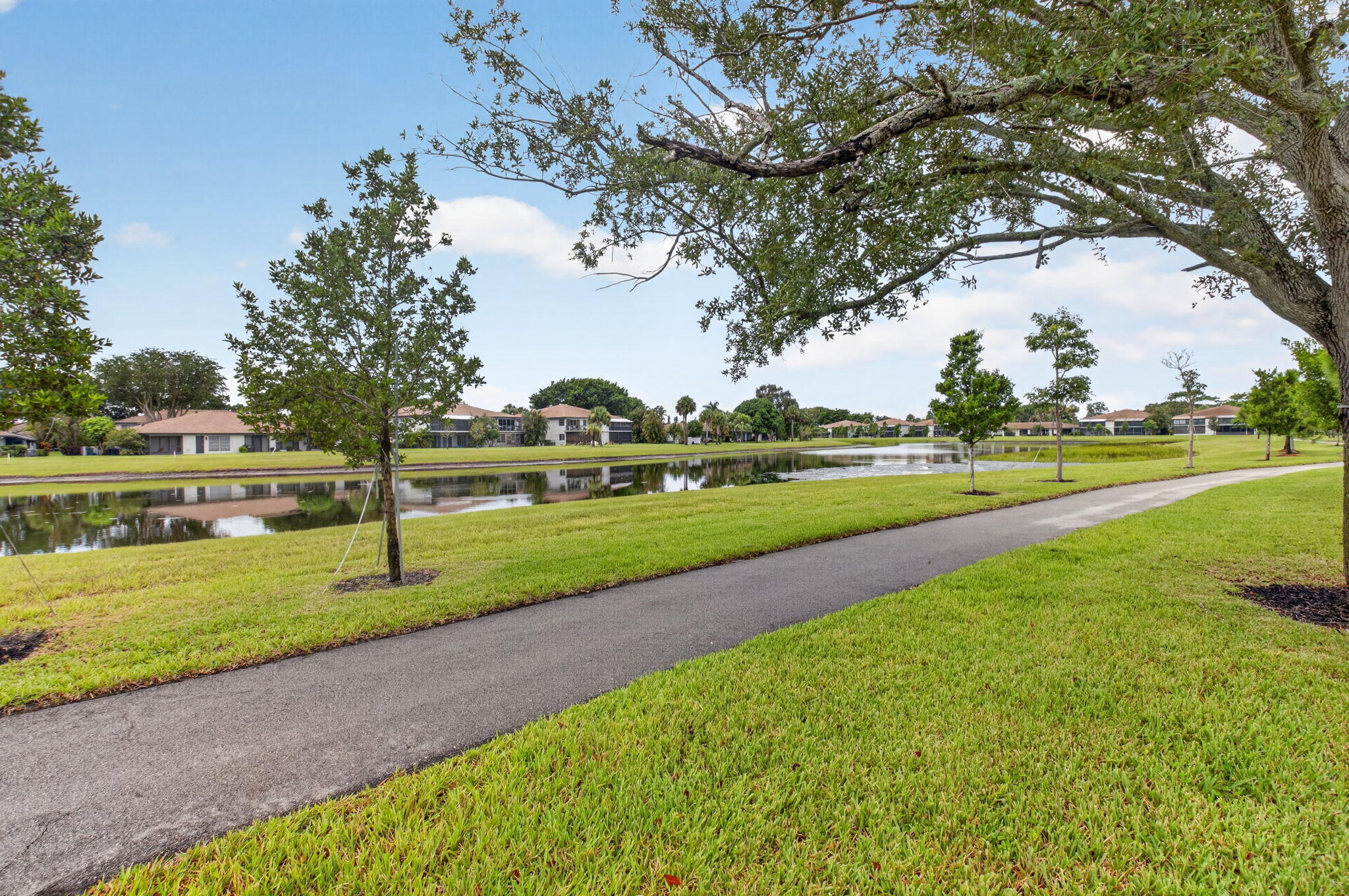5810 Areca Palm B Property Photo 38