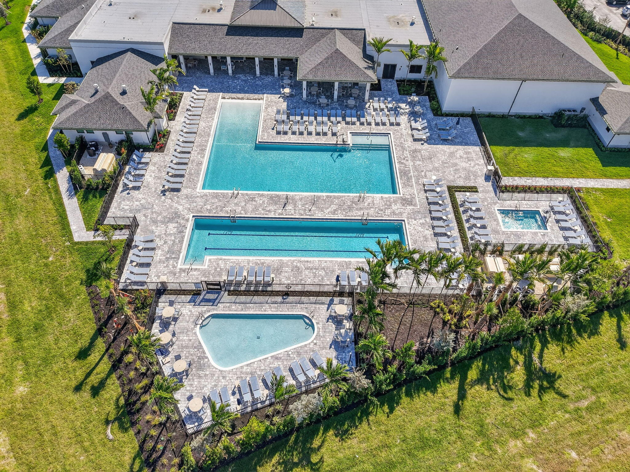5810 Areca Palm B Property Photo 43