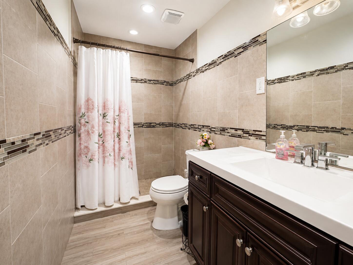 4918 Alder Drive D Property Photo 6