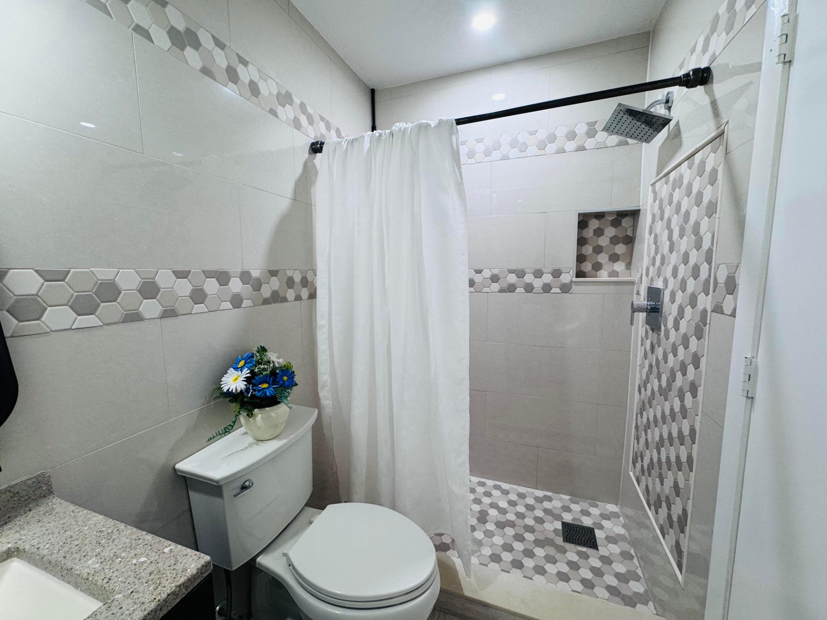4918 Alder Drive D Property Photo 10