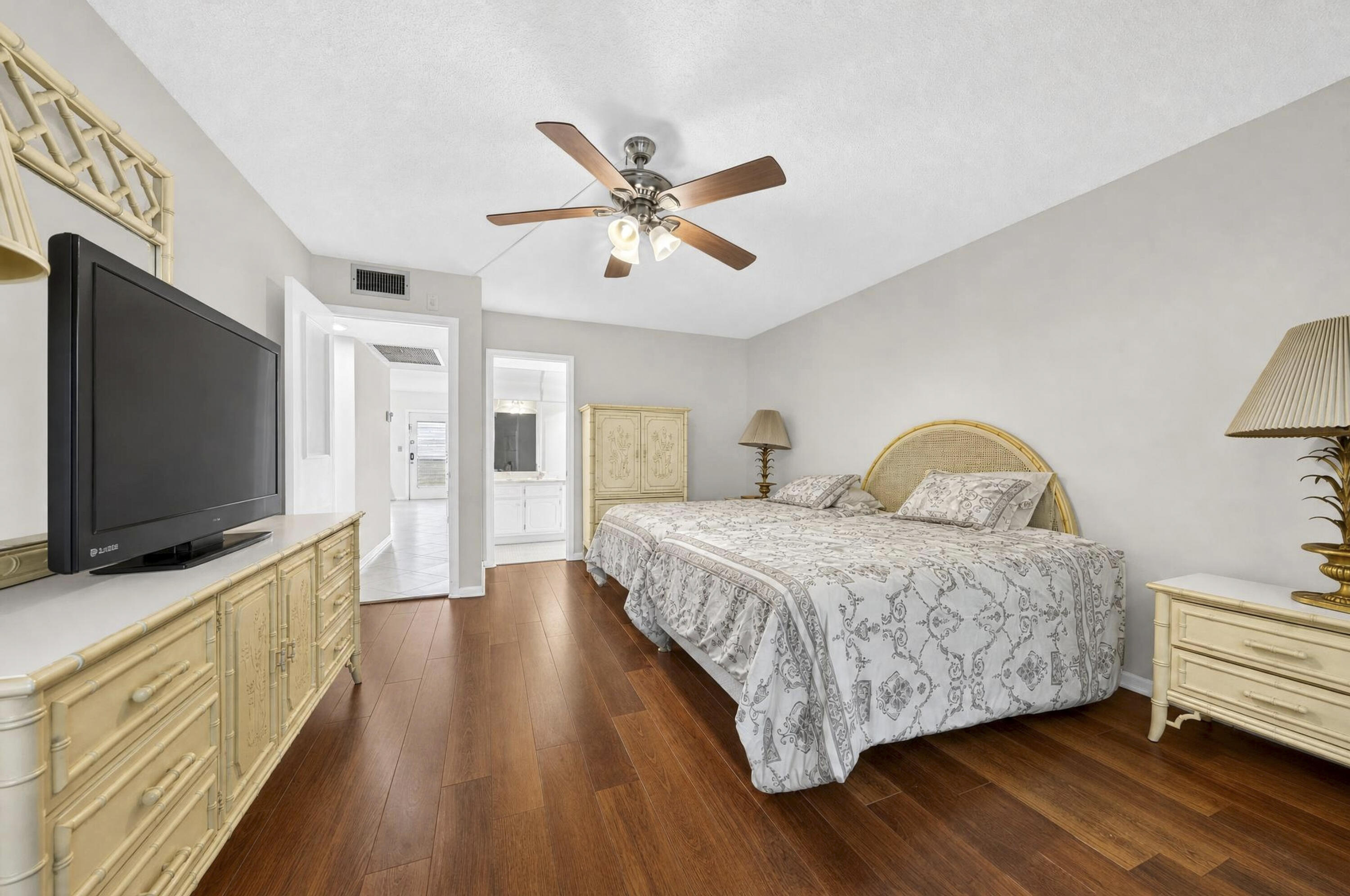 206 Richmond A 206 Property Photo 10