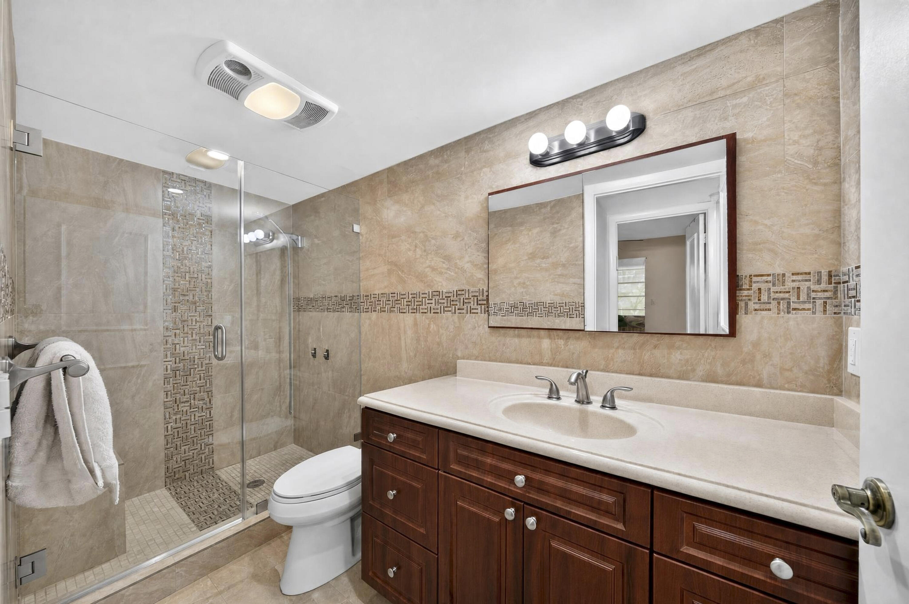 206 Richmond A 206 Property Photo 15