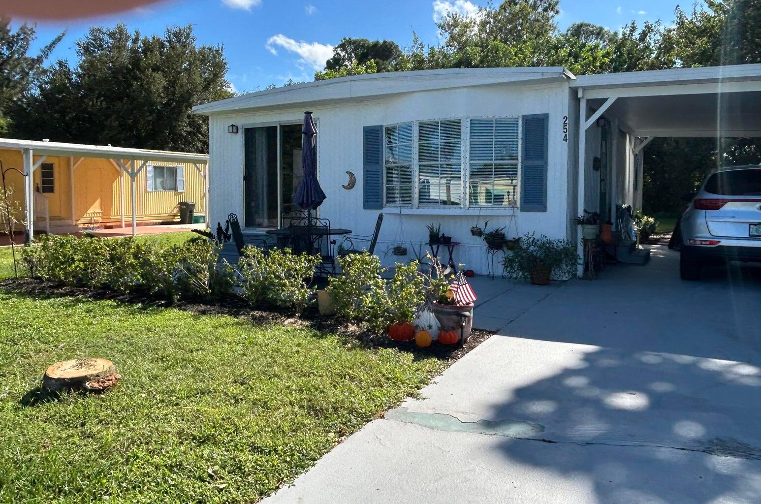 254 W Caribbean Property Photo 1