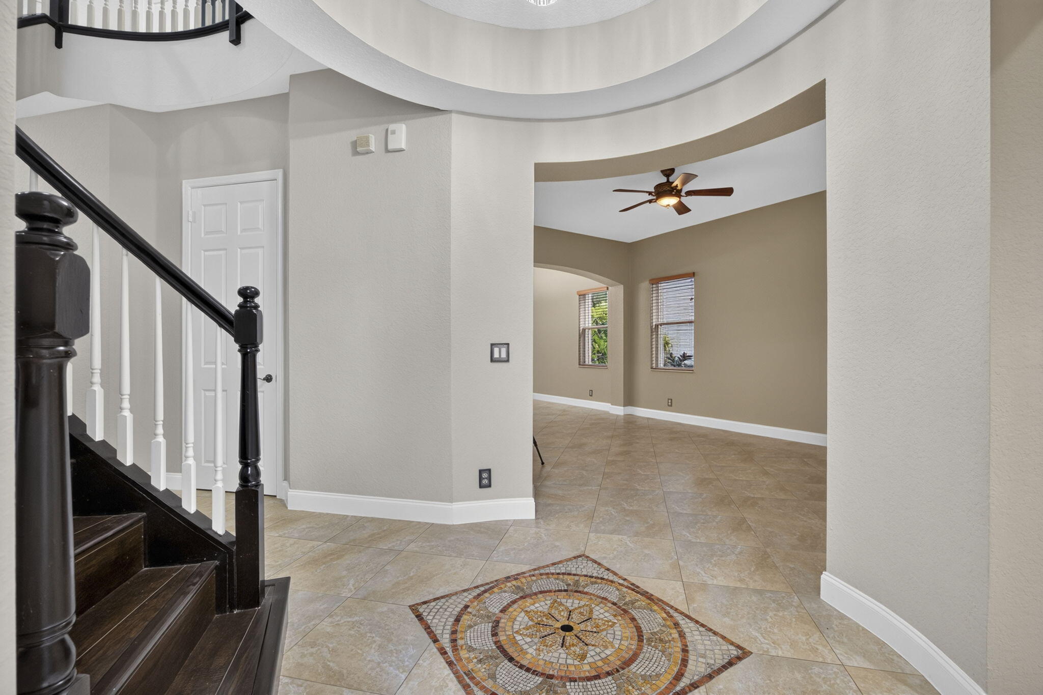 742 Cresta Circle Property Photo 4