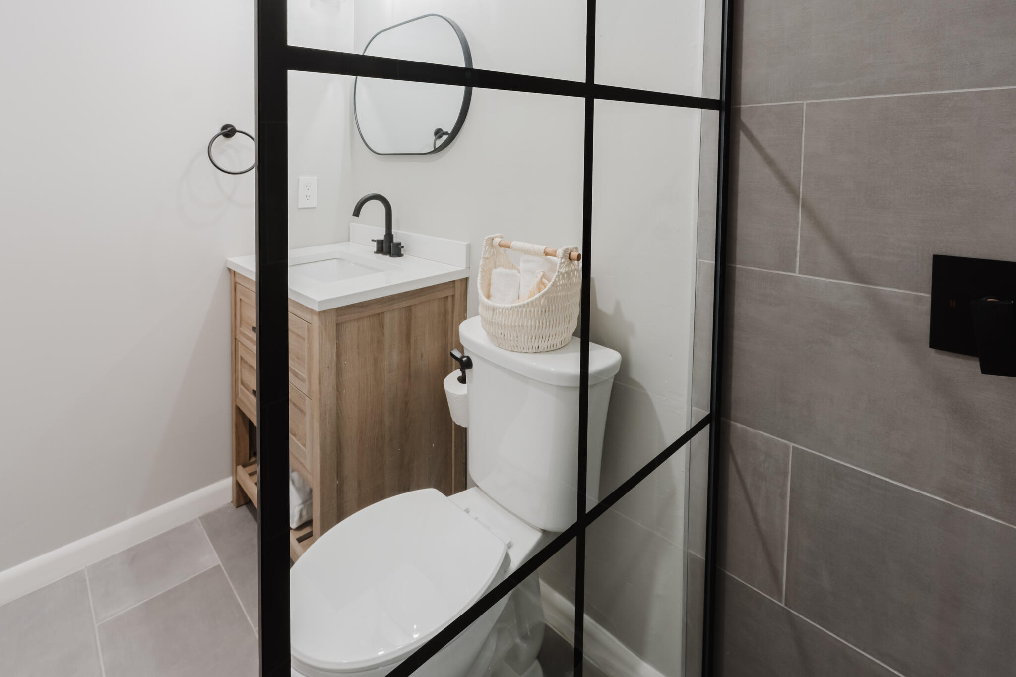 272 Preston Way Property Photo 9