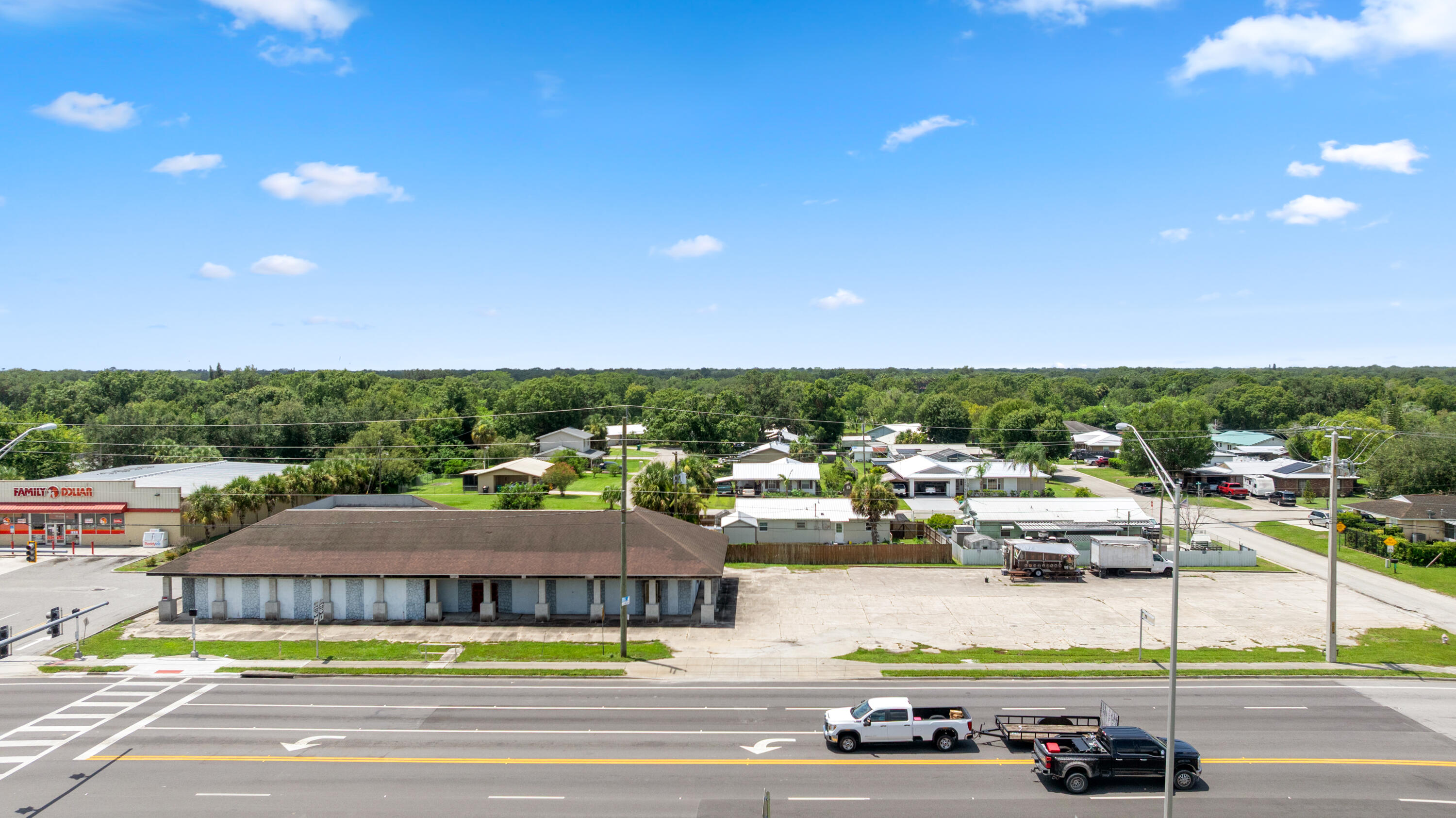 2054 Florida 70 Property Photo 1