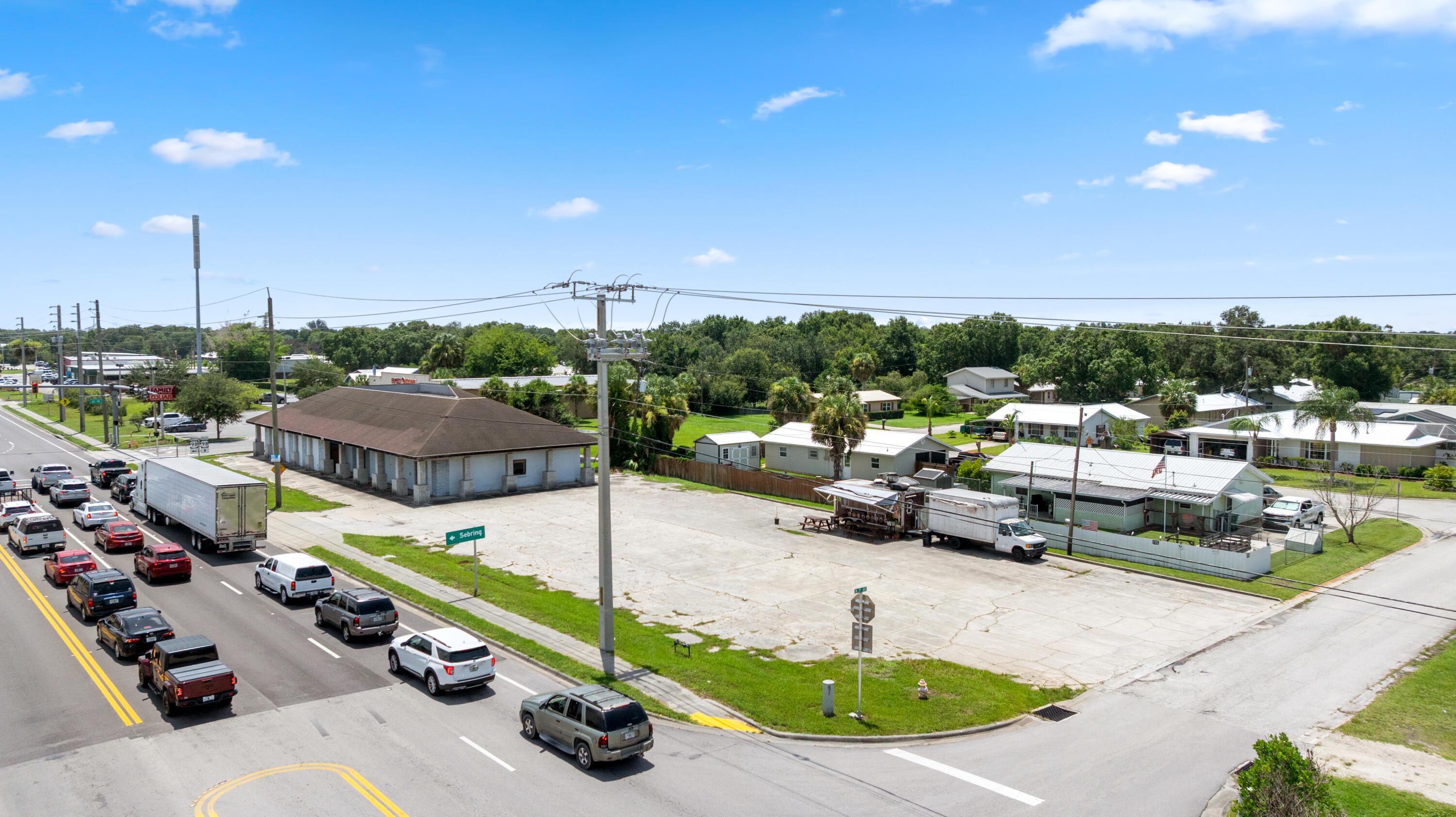 2054 Florida 70 Property Photo 3