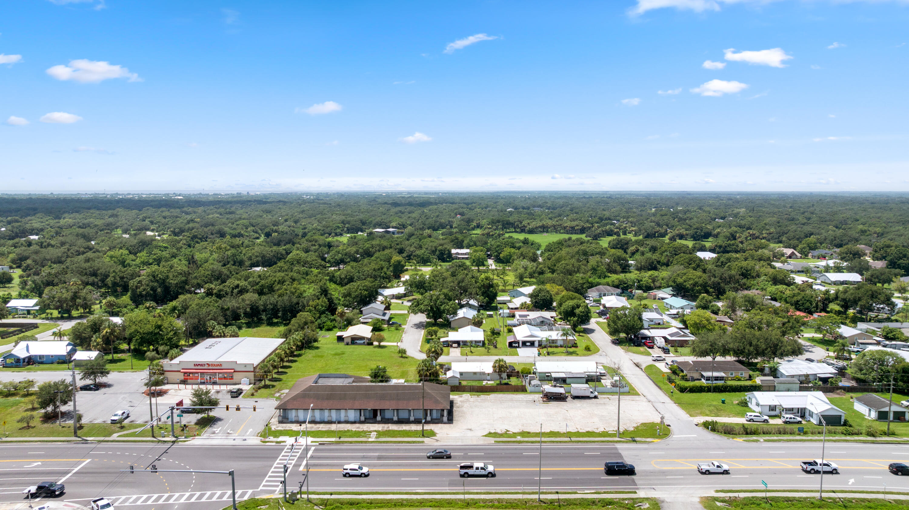 2054 Florida 70 Property Photo 4