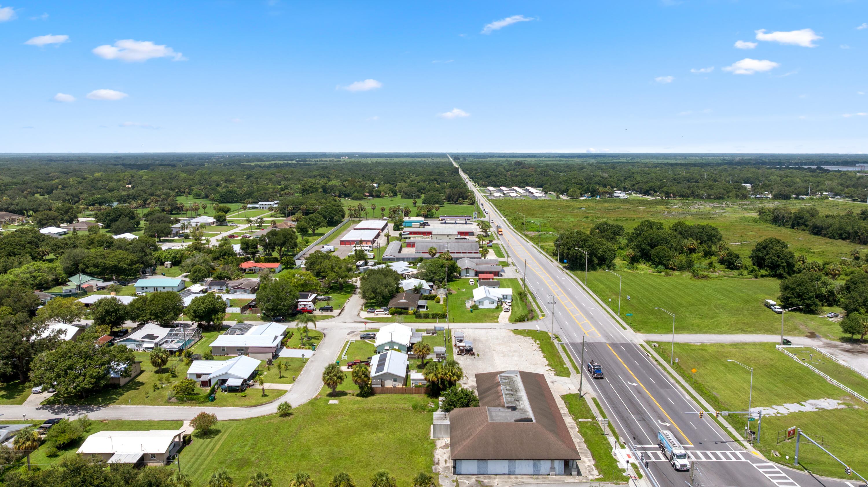 2054 Florida 70 Property Photo 8