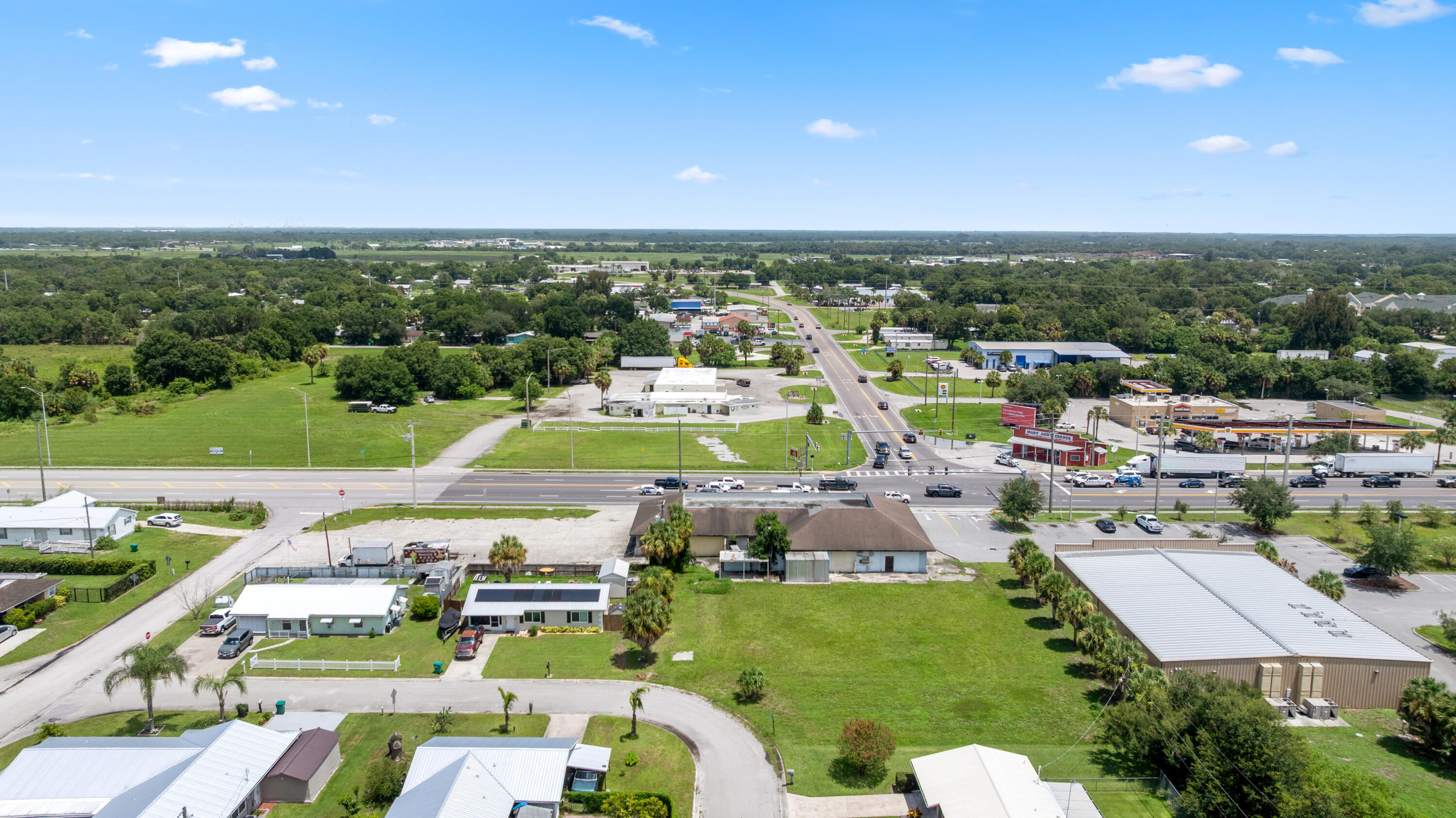 2054 Florida 70 Property Photo 12
