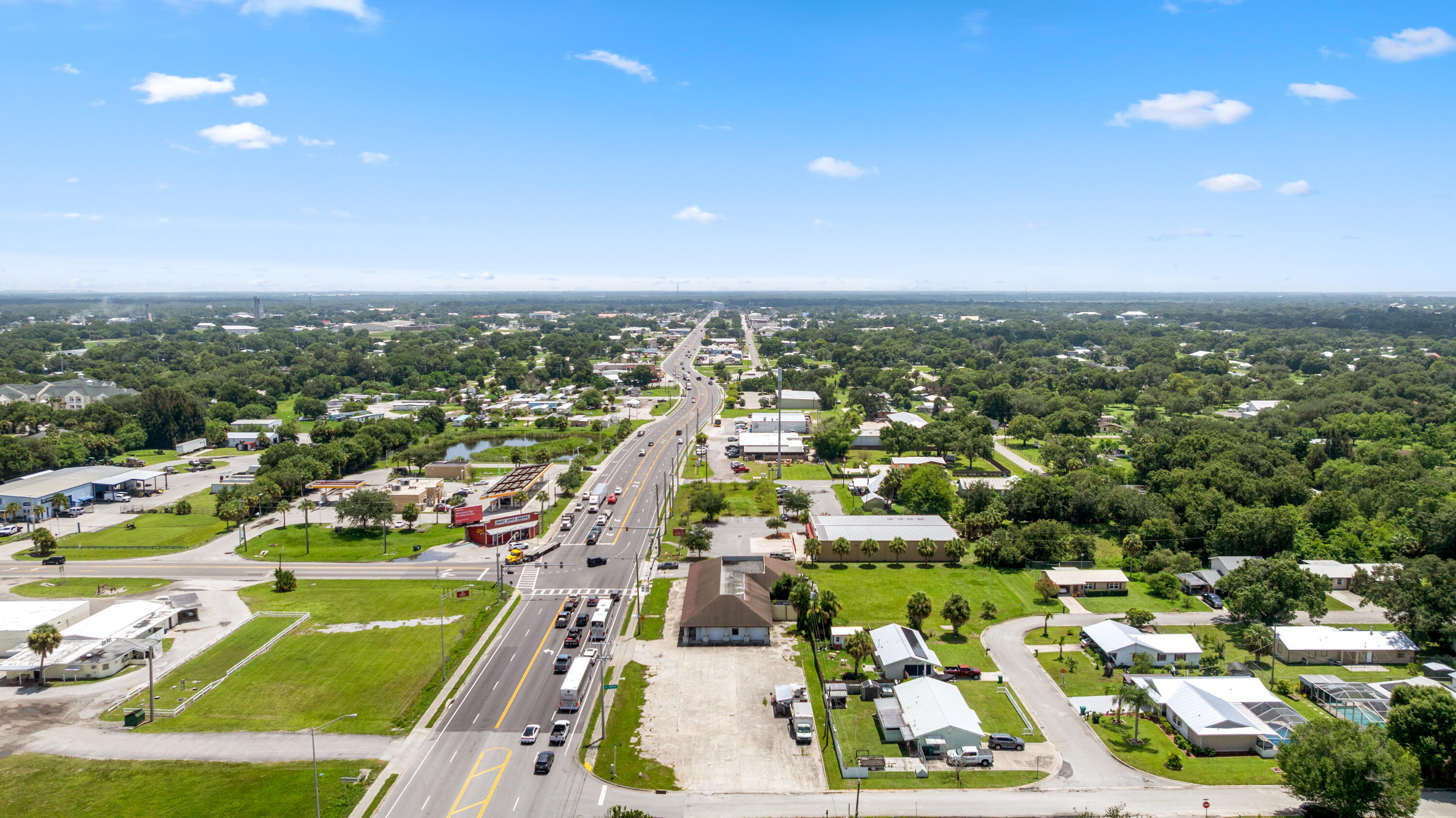 2054 Florida 70 Property Photo 13