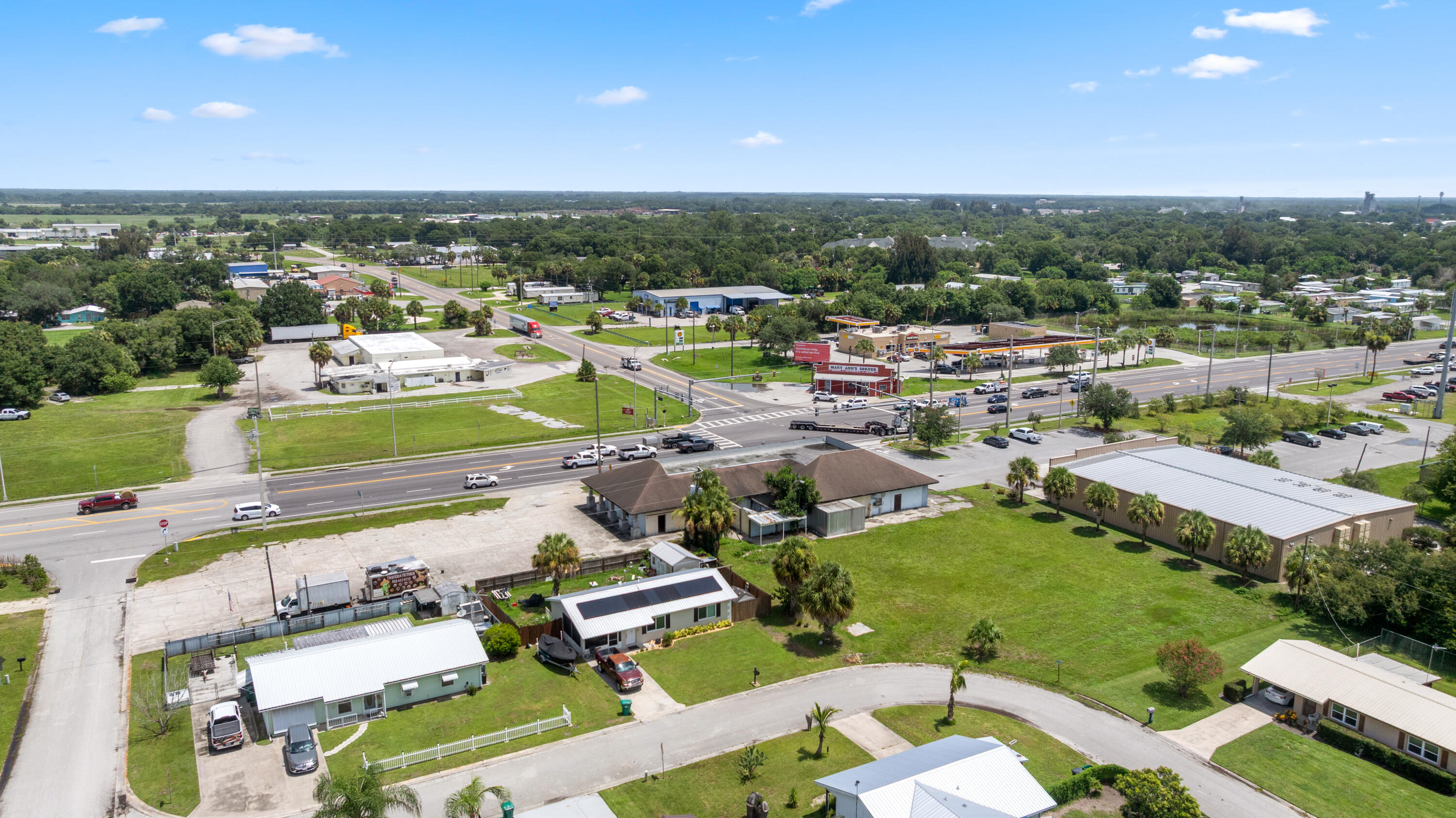 2054 Florida 70 Property Photo 14