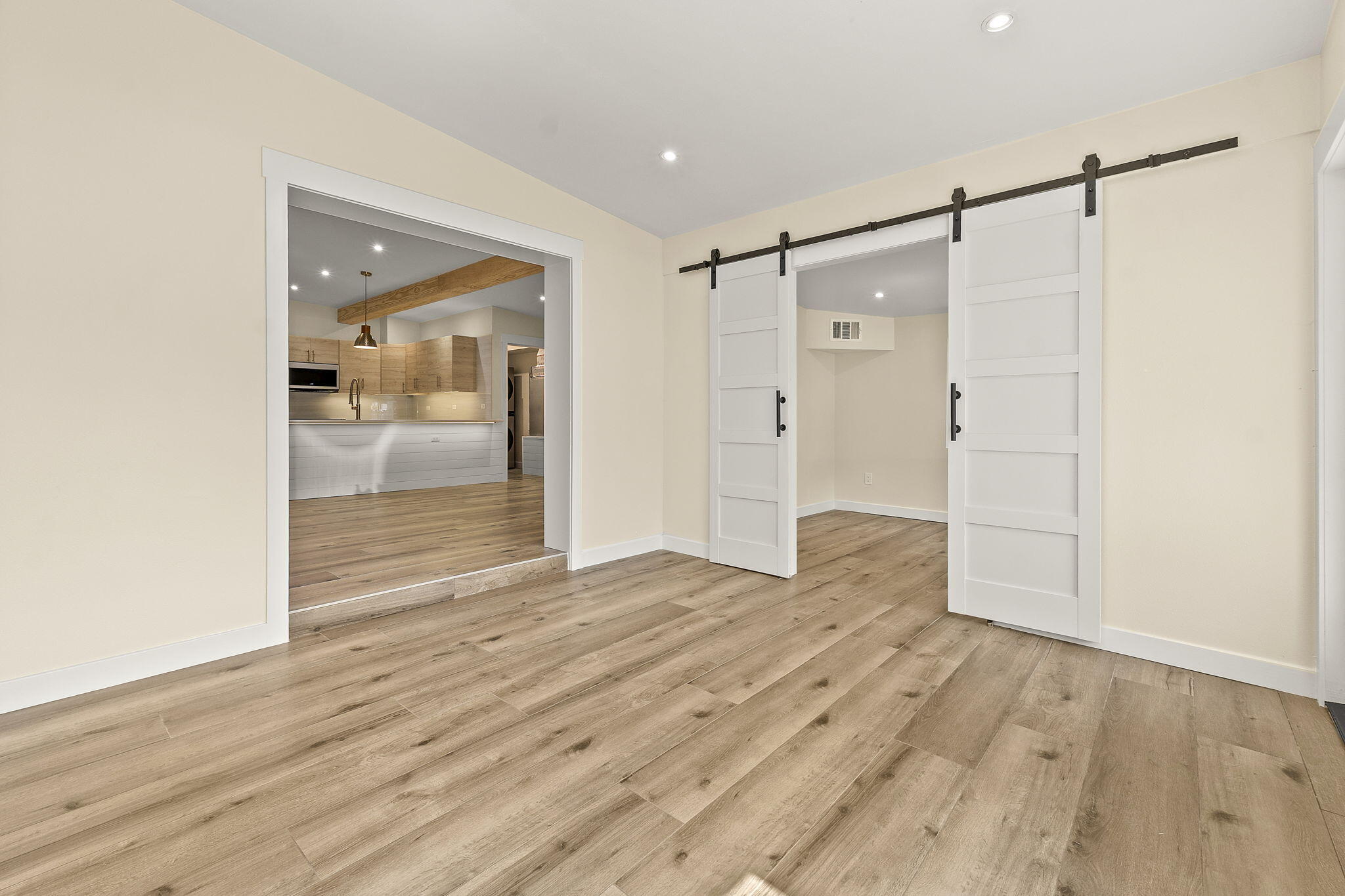 3615 Indian River Drive E Property Photo 11