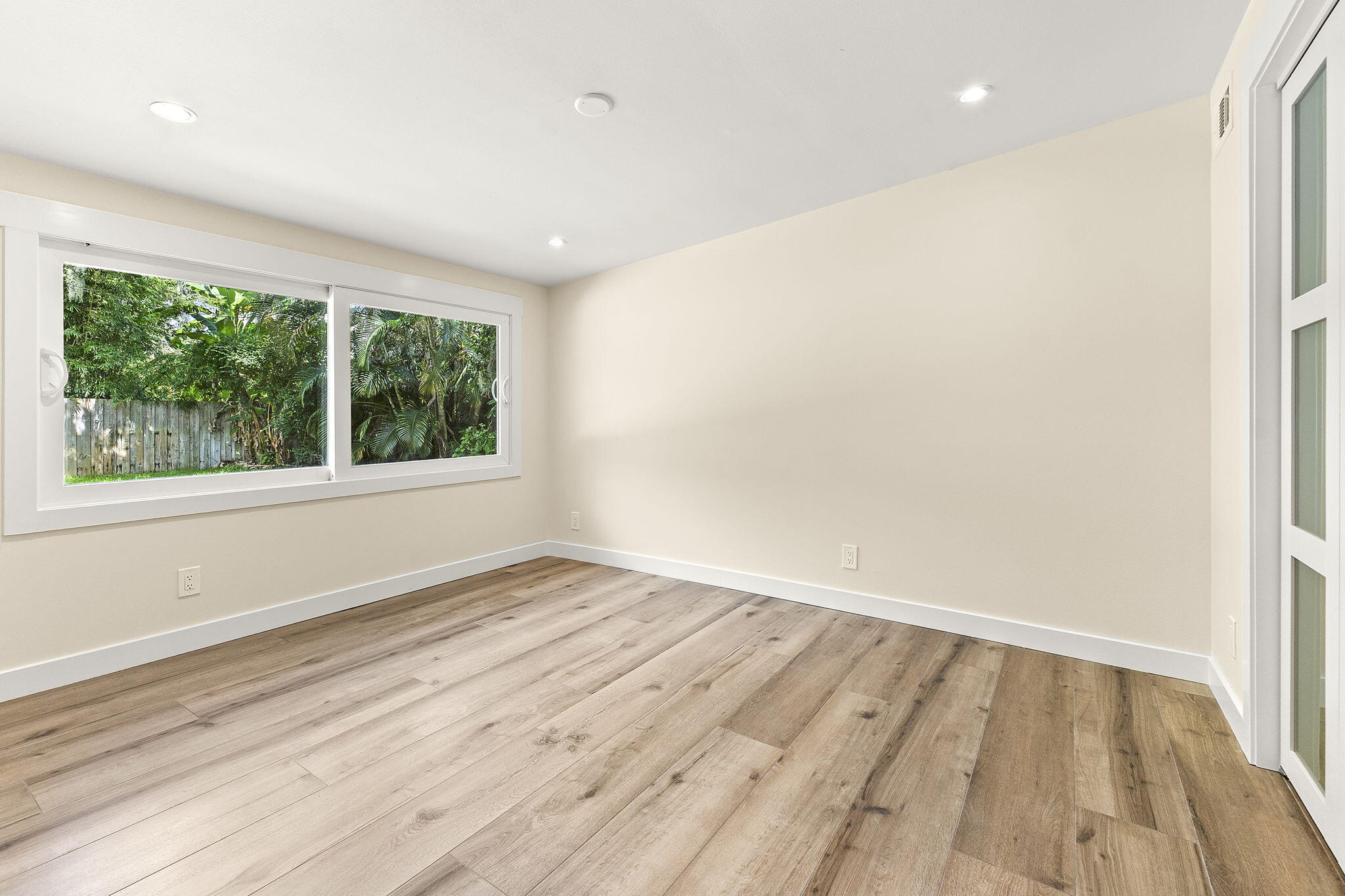 3615 Indian River Drive E Property Photo 14