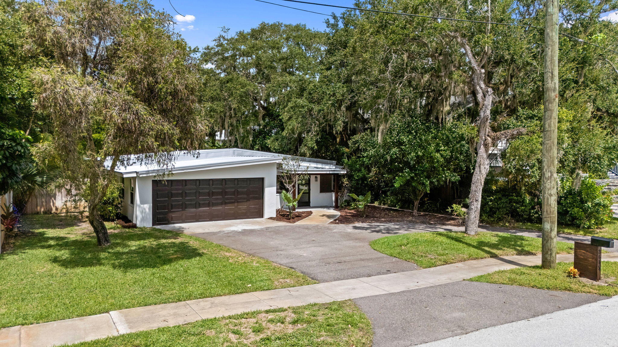 3615 Indian River Drive E Property Photo 38
