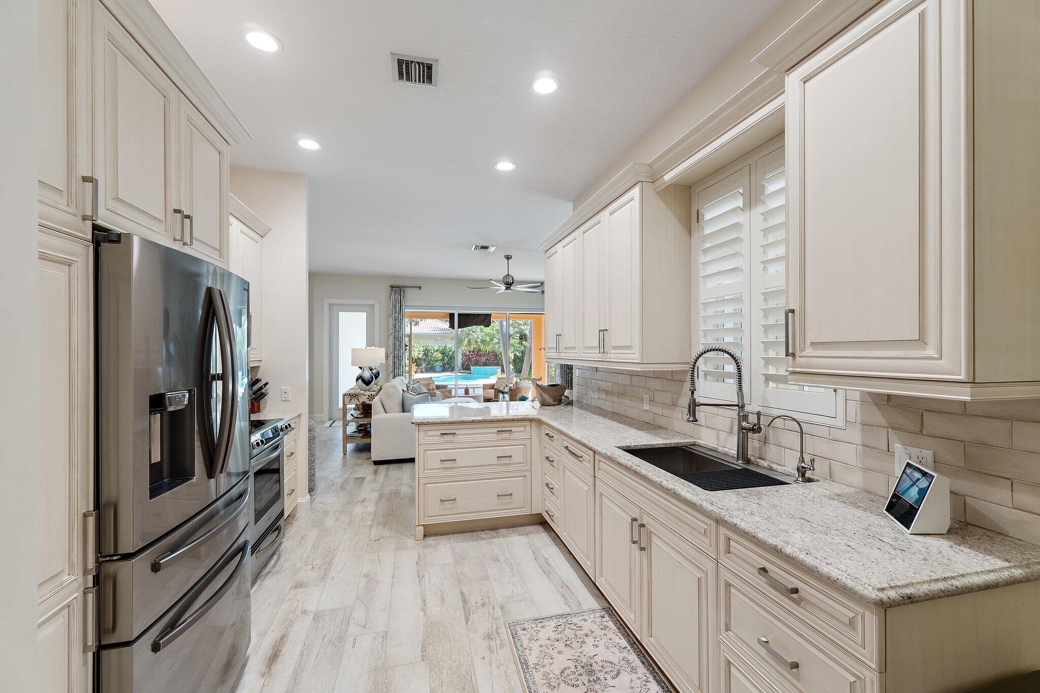 153 Savona Drive Property Photo 19