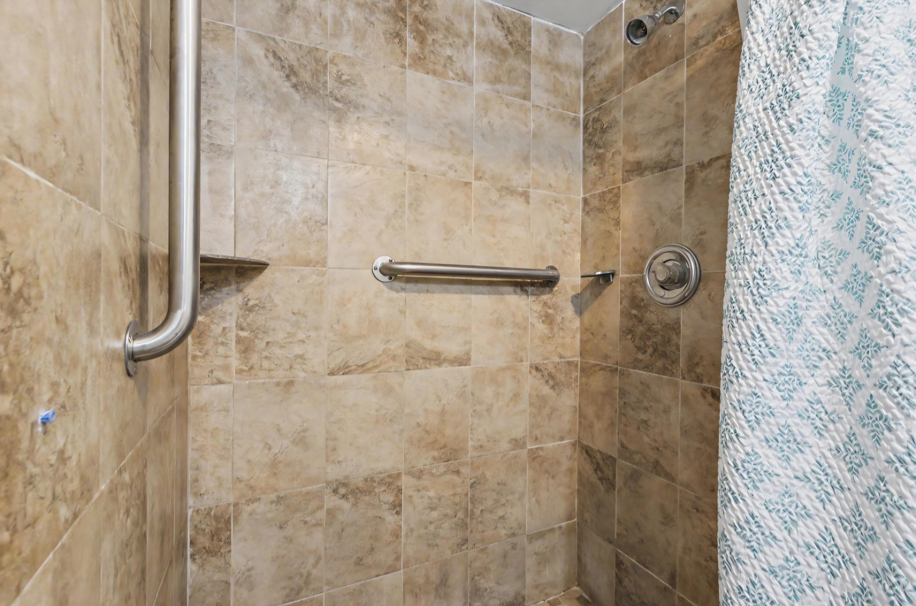 2800 N 46th Avenue A404 Property Photo 33
