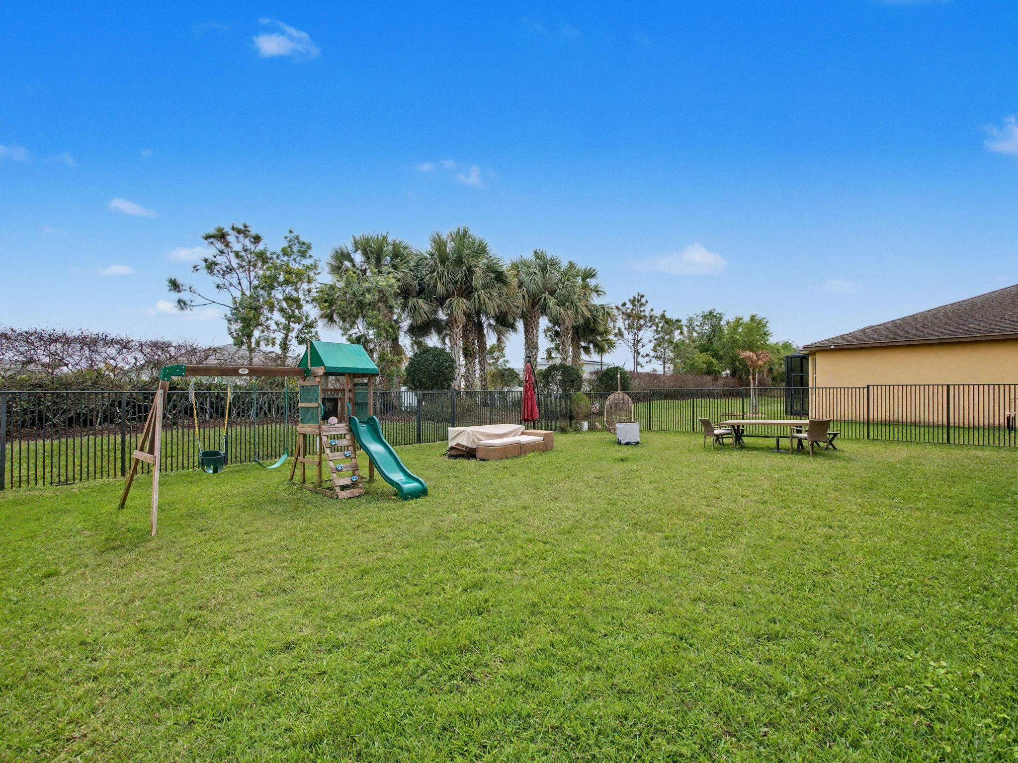 11316 Sw Barton Way Property Photo 6