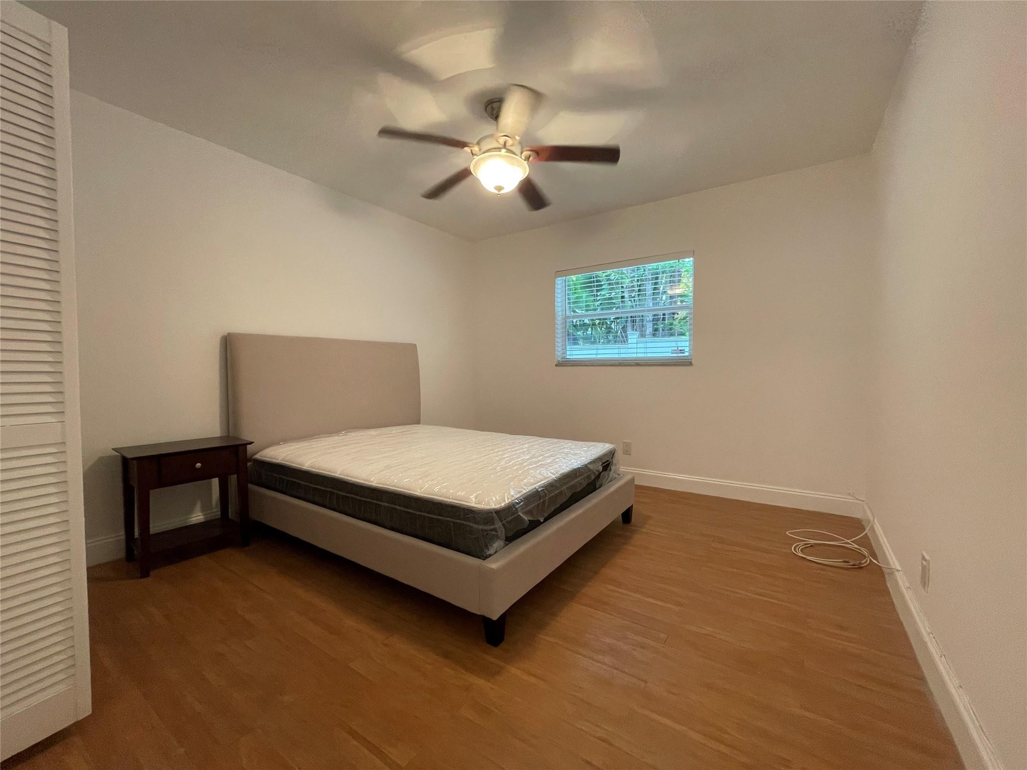 530 S Federal Highway 5 Property Photo 5