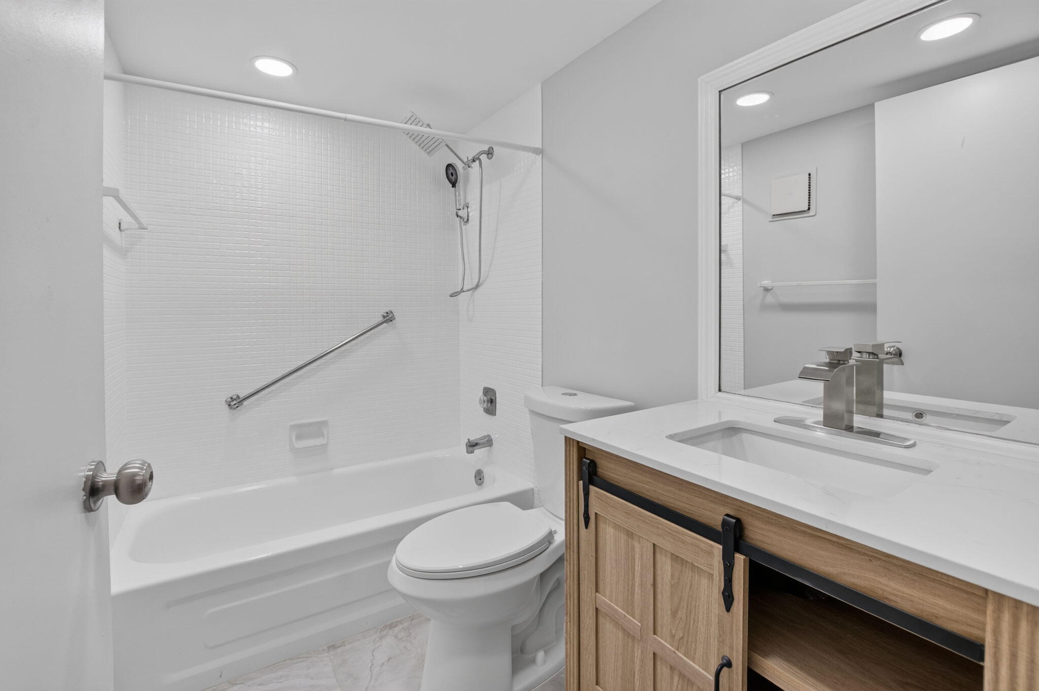 68 Normandy B Property Photo 13