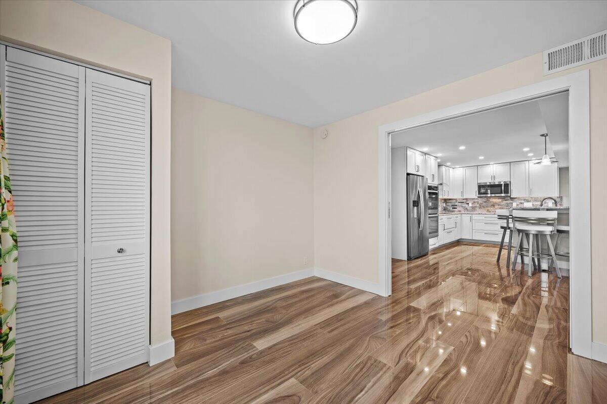 911 Ocean Drive 601 Property Photo 34